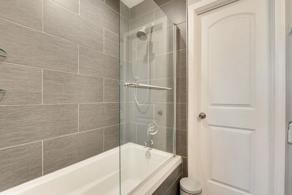Primary bath.