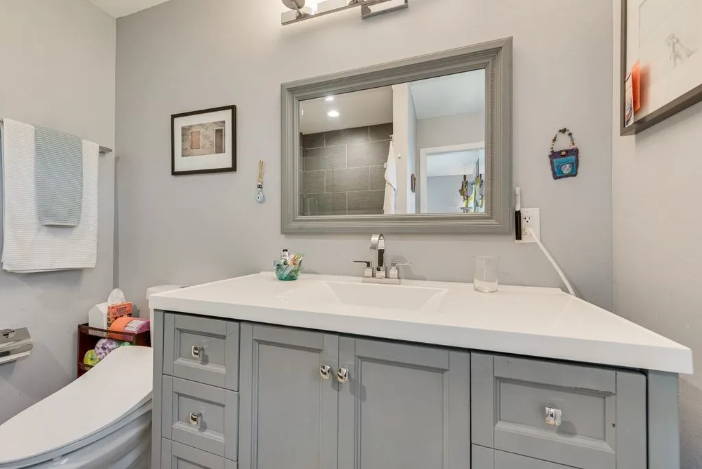 Primary bath.