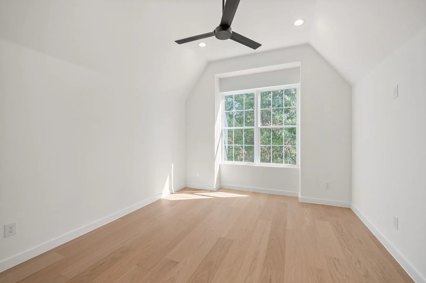 Single Family Residence For Sale in Dallas County , 603 Brookhurst Drive, Dallas, Texas 75218, 4 Bedroom, 4 Bathroom, 2 Garage spaces, 3,878 Sqft, built in 2026, mls#21366705, Real Estate Agent in Dallas, Homes For Sale in Dallas county, Homes For Sale in Dallas, Realtor in Dallas Texas, Real Estate Brokerage Independent Realty Texas, Luminita Cordes Realtor