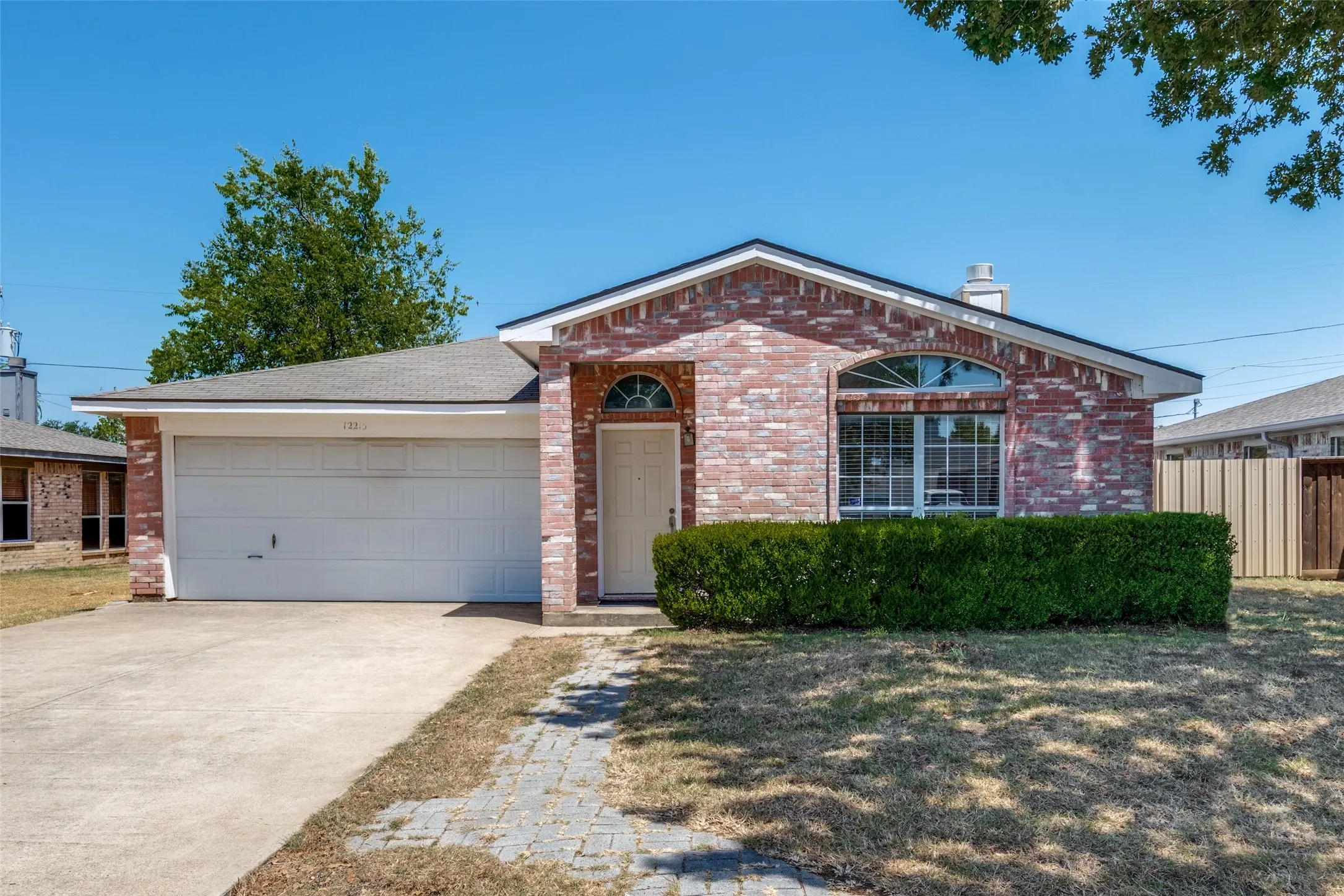 Single Family Residence For Sale in Dallas County , 12215 Ortega Street, Dallas, Texas 75253, 3 Bedroom, 2 Bathroom, 2 Garage spaces, 1,575 Sqft, built in 1995, mls#21366711, Real Estate Agent in Dallas, Homes For Sale in Dallas county, Homes For Sale in Dallas, Realtor in Dallas Texas, Real Estate Brokerage Independent Realty Texas, Luminita Cordes Realtor