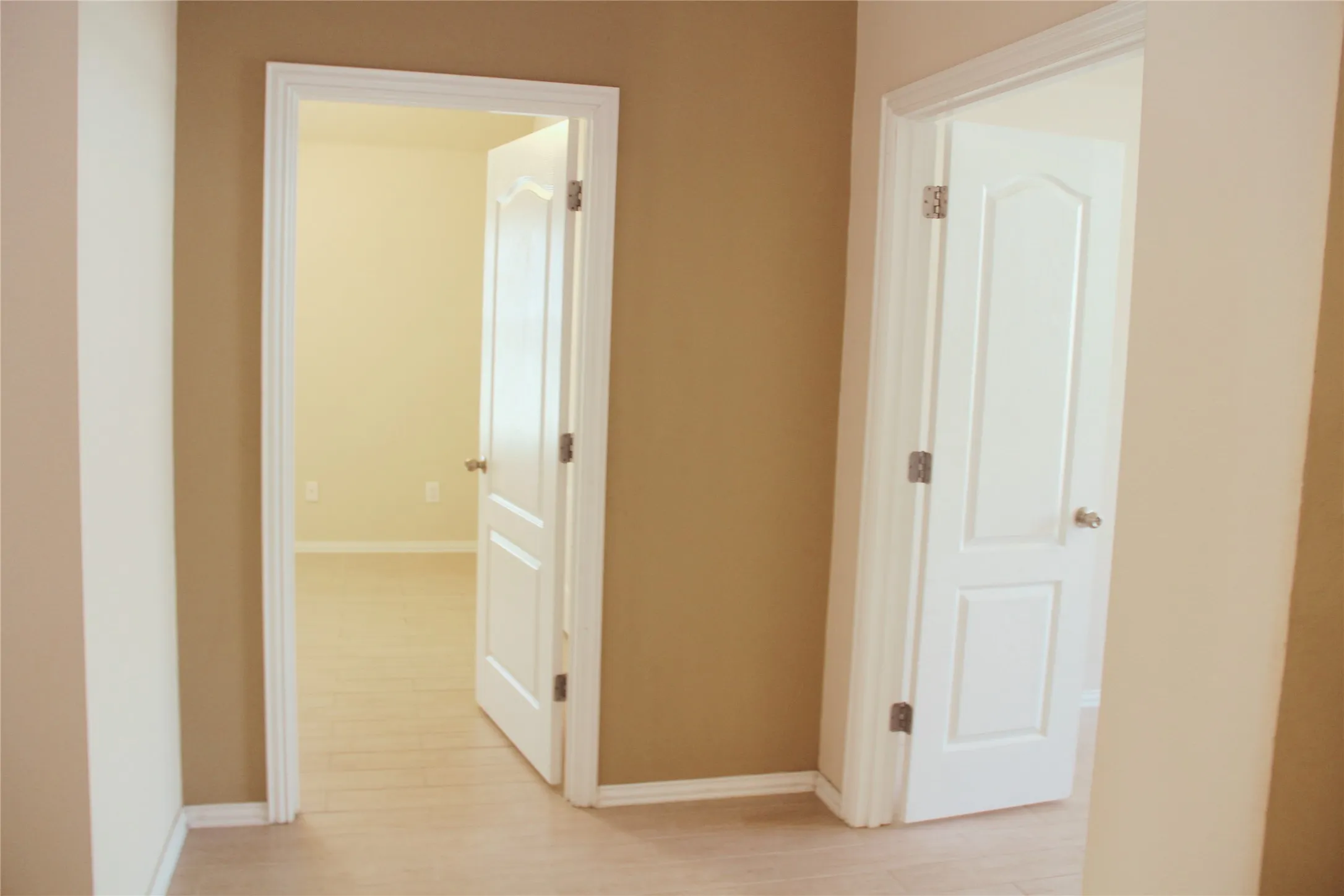 Single Family Residence For Rent in Tarrant County , 5913 Haven Lake Way, Fort Worth, Texas 76244, 4 Bedroom, 2 Bathroom, 2 Garage spaces, 2,343 Sqft, built in 2010, mls#21365431, Real Estate Agent in Fort Worth, Homes For Rent in Tarrant county, Homes For Rent in Fort Worth, Realtor in Fort Worth Texas, Real Estate Brokerage Independent Realty Texas, Luminita Cordes Realtor