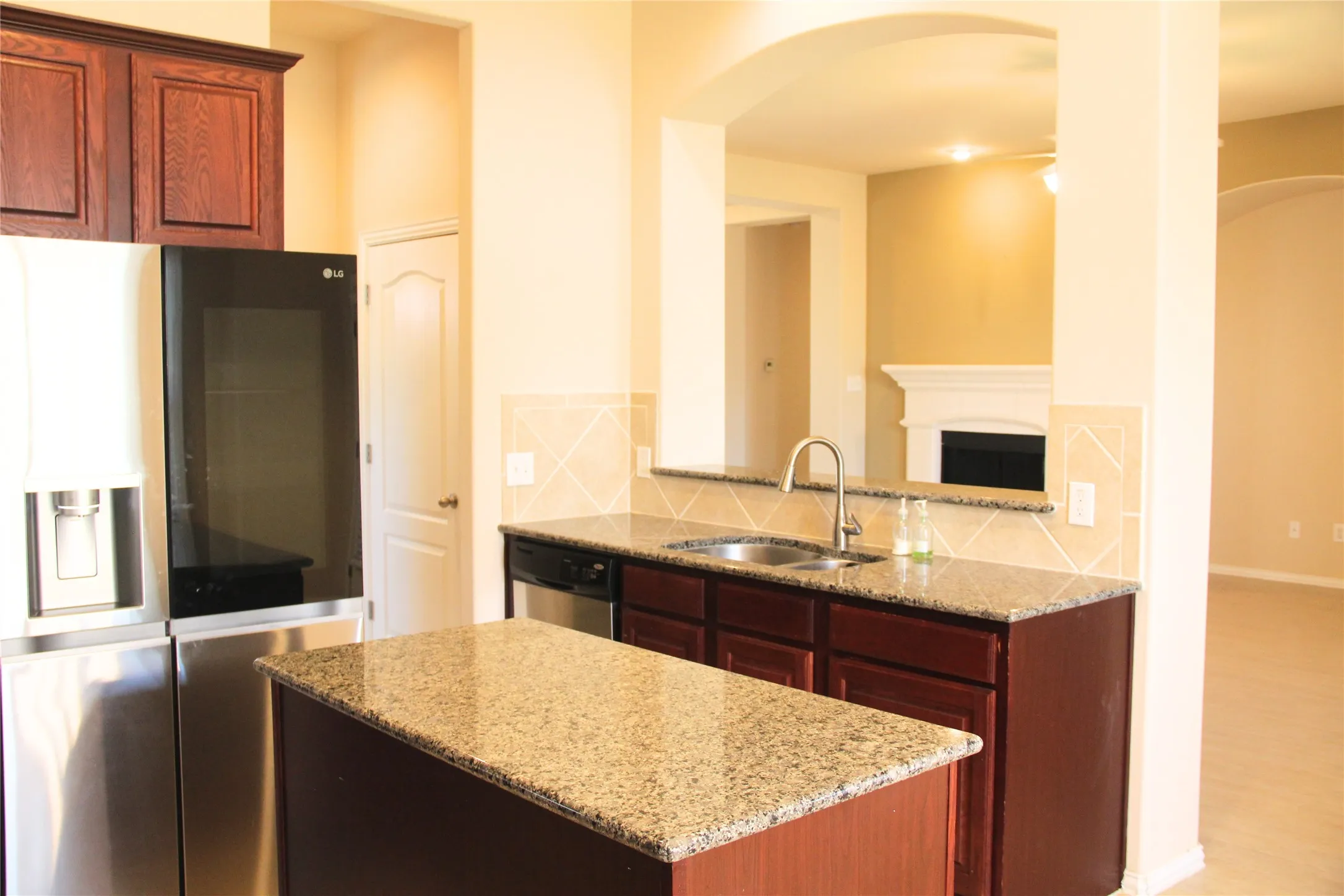 Single Family Residence For Rent in Tarrant County , 5913 Haven Lake Way, Fort Worth, Texas 76244, 4 Bedroom, 2 Bathroom, 2 Garage spaces, 2,343 Sqft, built in 2010, mls#21365431, Real Estate Agent in Fort Worth, Homes For Rent in Tarrant county, Homes For Rent in Fort Worth, Realtor in Fort Worth Texas, Real Estate Brokerage Independent Realty Texas, Luminita Cordes Realtor