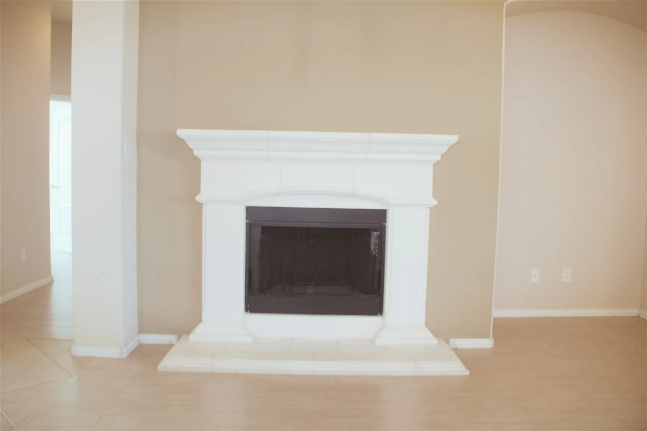 Single Family Residence For Rent in Tarrant County , 5913 Haven Lake Way, Fort Worth, Texas 76244, 4 Bedroom, 2 Bathroom, 2 Garage spaces, 2,343 Sqft, built in 2010, mls#21365431, Real Estate Agent in Fort Worth, Homes For Rent in Tarrant county, Homes For Rent in Fort Worth, Realtor in Fort Worth Texas, Real Estate Brokerage Independent Realty Texas, Luminita Cordes Realtor