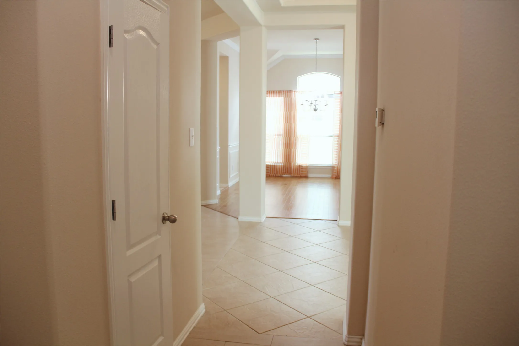 Single Family Residence For Rent in Tarrant County , 5913 Haven Lake Way, Fort Worth, Texas 76244, 4 Bedroom, 2 Bathroom, 2 Garage spaces, 2,343 Sqft, built in 2010, mls#21365431, Real Estate Agent in Fort Worth, Homes For Rent in Tarrant county, Homes For Rent in Fort Worth, Realtor in Fort Worth Texas, Real Estate Brokerage Independent Realty Texas, Luminita Cordes Realtor