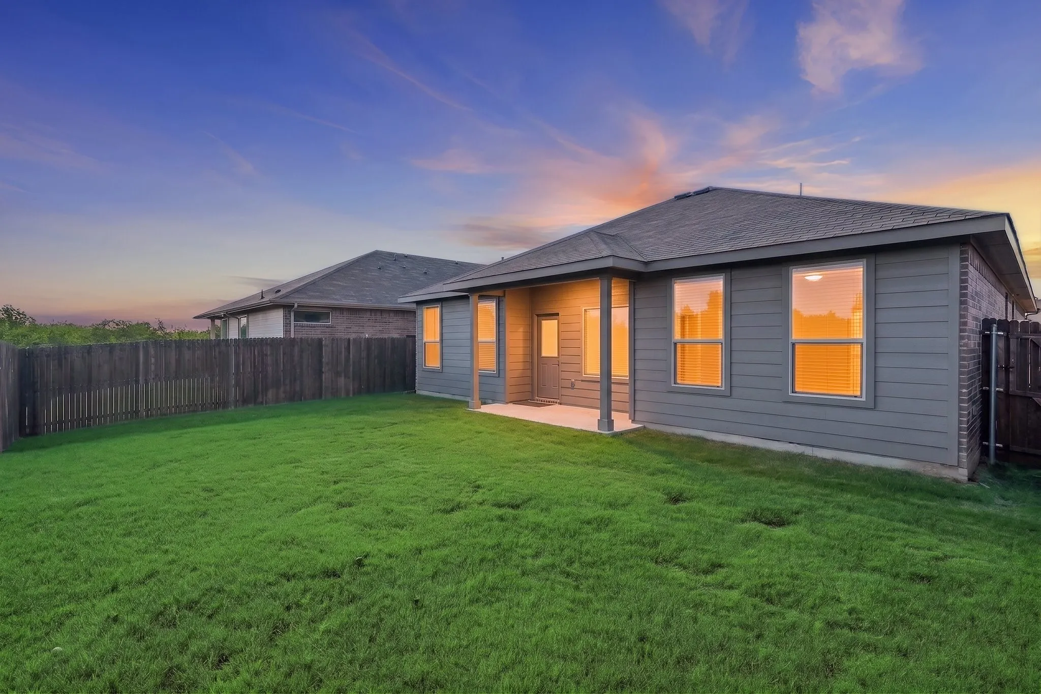 Single Family Residence For Sale in Tarrant County , 416 Passenger Trail, Fort Worth, Texas 76131, 4 Bedroom, 2 Bathroom, 2 Garage spaces, 1,822 Sqft, built in 2023, mls#21364285, Real Estate Agent in Fort Worth, Homes For Sale in Tarrant county, Homes For Sale in Fort Worth, Realtor in Fort Worth Texas, Real Estate Brokerage Independent Realty Texas, Luminita Cordes Realtor