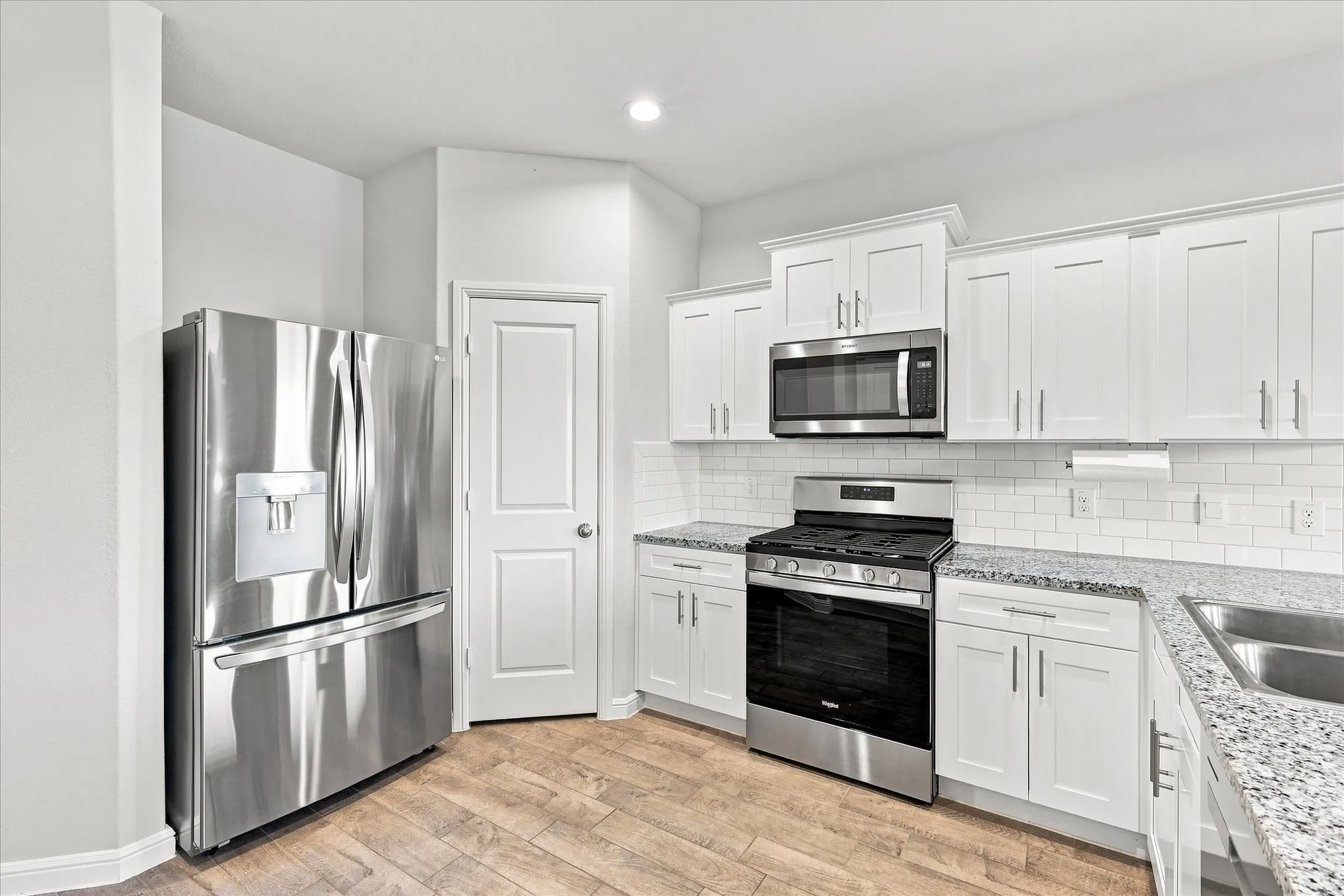 Single Family Residence For Sale in Tarrant County , 416 Passenger Trail, Fort Worth, Texas 76131, 4 Bedroom, 2 Bathroom, 2 Garage spaces, 1,822 Sqft, built in 2023, mls#21364285, Real Estate Agent in Fort Worth, Homes For Sale in Tarrant county, Homes For Sale in Fort Worth, Realtor in Fort Worth Texas, Real Estate Brokerage Independent Realty Texas, Luminita Cordes Realtor