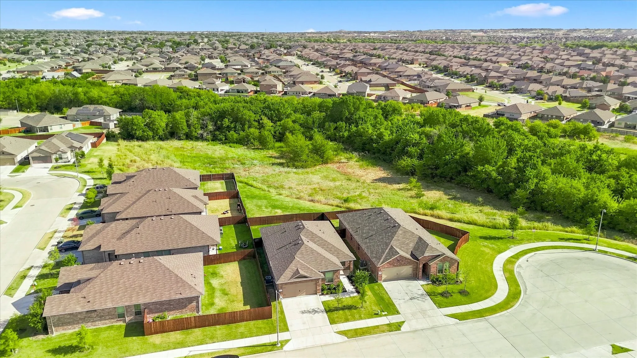 Single Family Residence For Sale in Tarrant County , 416 Passenger Trail, Fort Worth, Texas 76131, 4 Bedroom, 2 Bathroom, 2 Garage spaces, 1,822 Sqft, built in 2023, mls#21364285, Real Estate Agent in Fort Worth, Homes For Sale in Tarrant county, Homes For Sale in Fort Worth, Realtor in Fort Worth Texas, Real Estate Brokerage Independent Realty Texas, Luminita Cordes Realtor