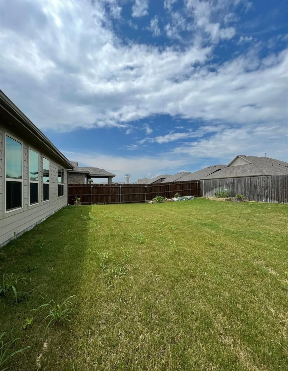 Single Family Residence For Rent in Kaufman County , 3226 Sioux Trail, Crandall, Texas 75114, 4 Bedroom, 3 Bathroom, 2 Garage spaces, 2,232 Sqft, built in 2022, mls#21366715, Real Estate Agent in Crandall, Homes For Rent in Kaufman county, Homes For Rent in Crandall, Realtor in Crandall Texas, Real Estate Brokerage Independent Realty Texas, Luminita Cordes Realtor