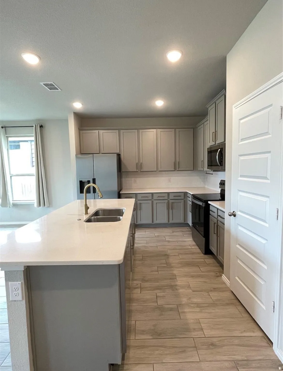 Single Family Residence For Rent in Kaufman County , 3226 Sioux Trail, Crandall, Texas 75114, 4 Bedroom, 3 Bathroom, 2 Garage spaces, 2,232 Sqft, built in 2022, mls#21366715, Real Estate Agent in Crandall, Homes For Rent in Kaufman county, Homes For Rent in Crandall, Realtor in Crandall Texas, Real Estate Brokerage Independent Realty Texas, Luminita Cordes Realtor
