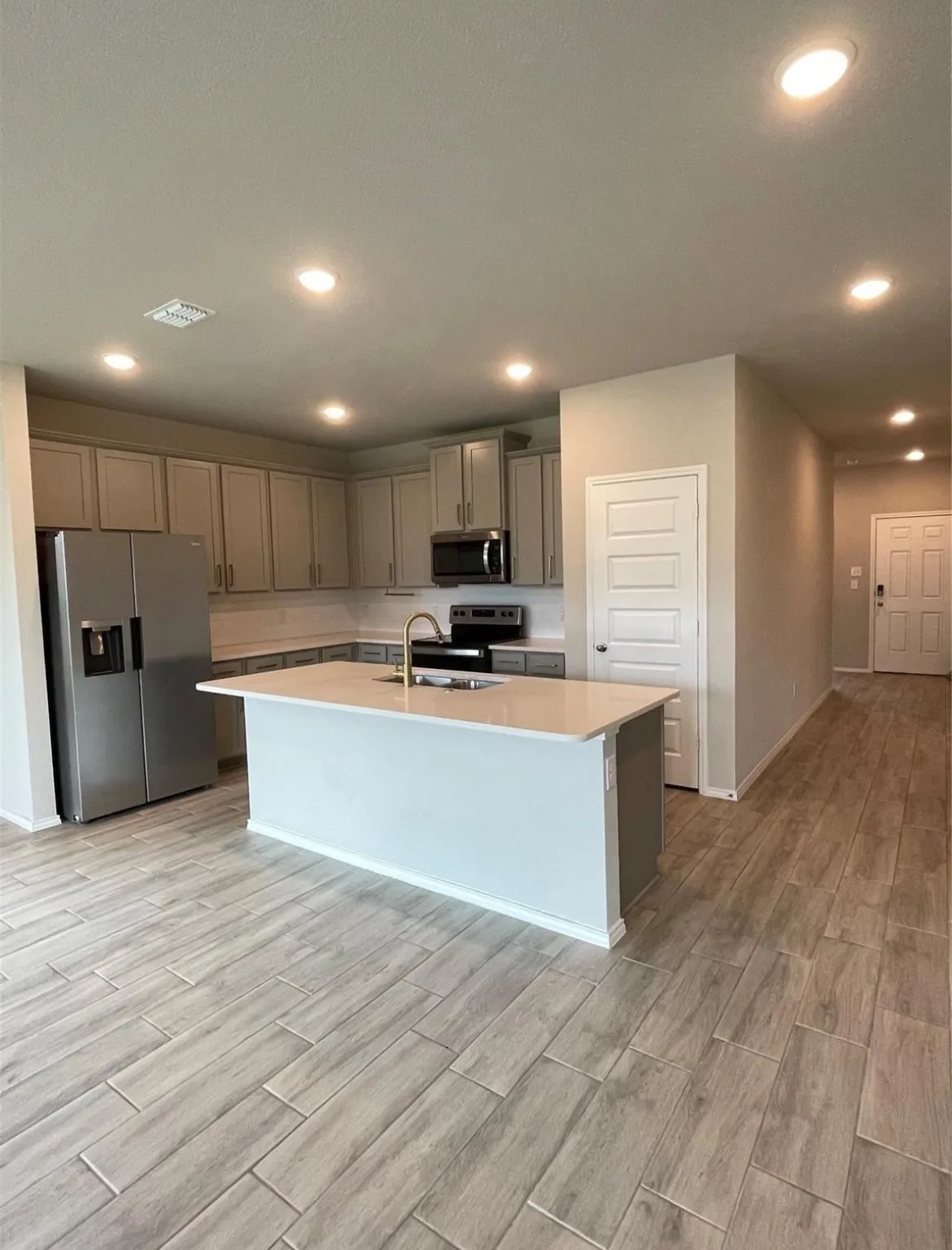 Single Family Residence For Rent in Kaufman County , 3226 Sioux Trail, Crandall, Texas 75114, 4 Bedroom, 3 Bathroom, 2 Garage spaces, 2,232 Sqft, built in 2022, mls#21366715, Real Estate Agent in Crandall, Homes For Rent in Kaufman county, Homes For Rent in Crandall, Realtor in Crandall Texas, Real Estate Brokerage Independent Realty Texas, Luminita Cordes Realtor