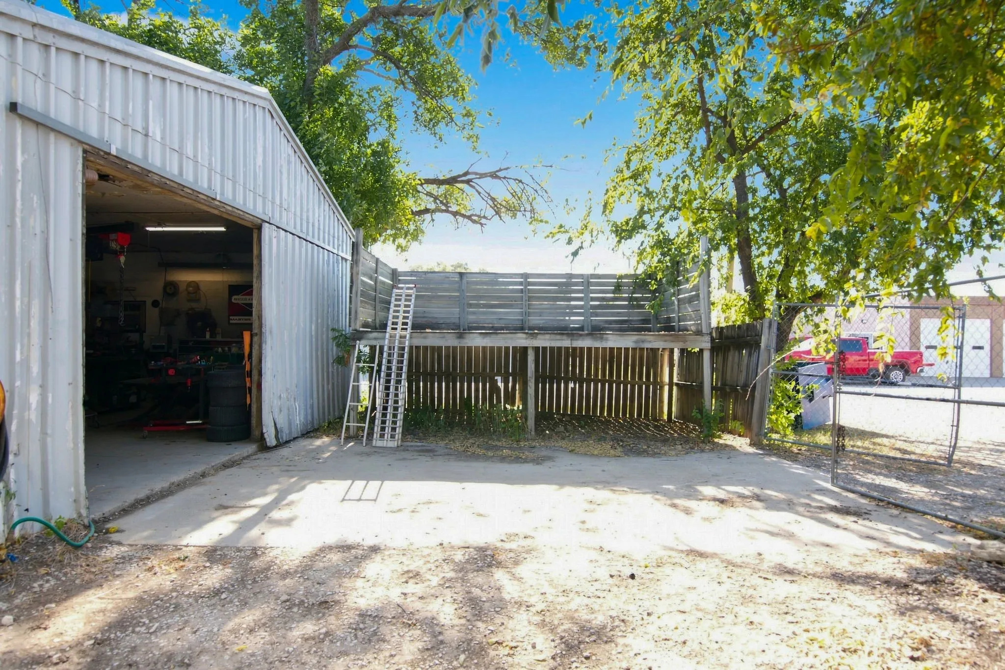 Business For Sale in Denton County , 205 W 4th Street, Justin, Texas 76247, 0, 0, Garage spaces, 0 Sqft, built in 1953, mls#21364895, Real Estate Agent in Justin, Homes For Sale in Denton county, Homes For Sale in Justin, Realtor in Justin Texas, Real Estate Brokerage Independent Realty Texas, Luminita Cordes Realtor
