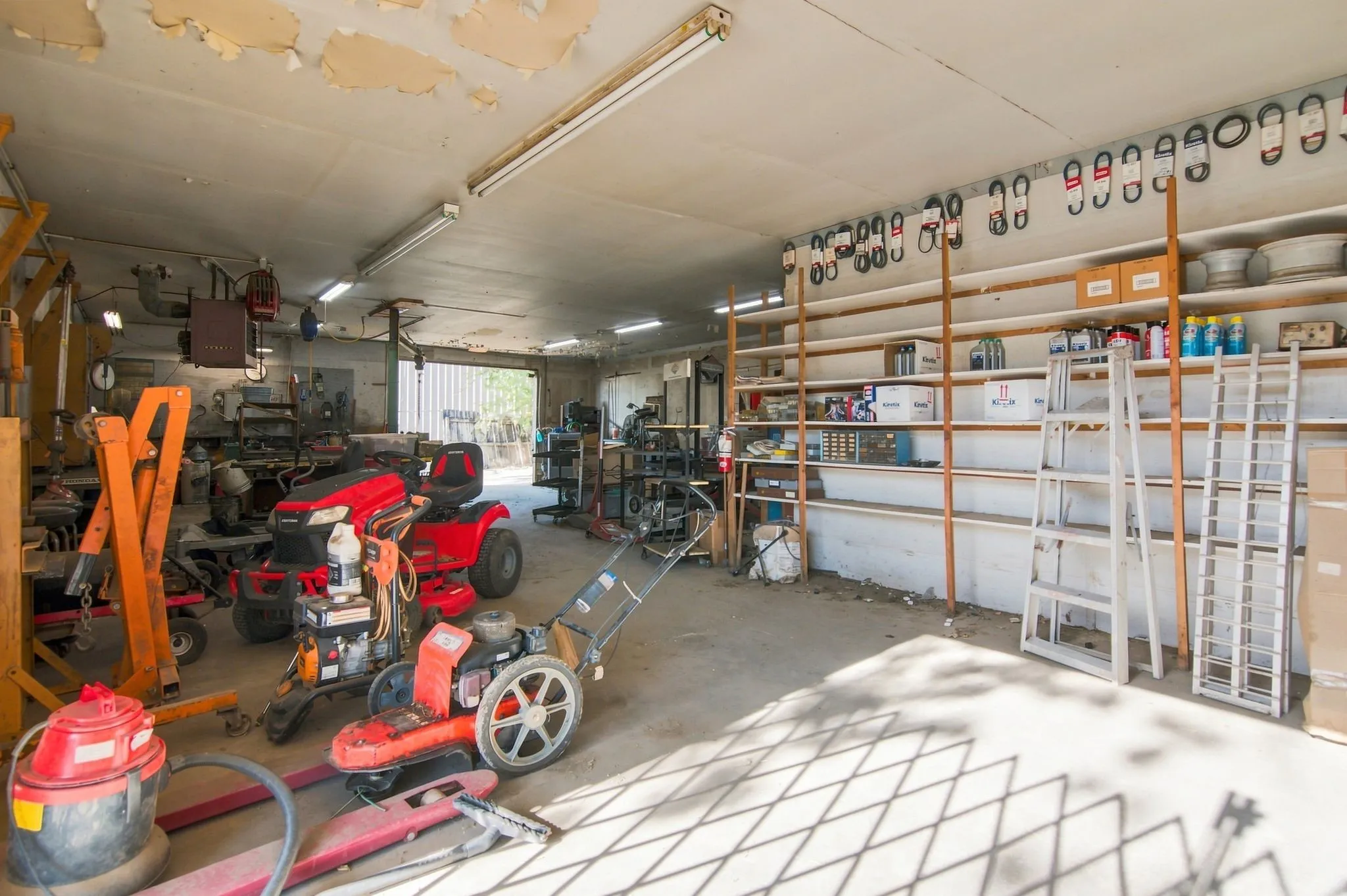 Business For Sale in Denton County , 205 W 4th Street, Justin, Texas 76247, 0, 0, Garage spaces, 0 Sqft, built in 1953, mls#21364895, Real Estate Agent in Justin, Homes For Sale in Denton county, Homes For Sale in Justin, Realtor in Justin Texas, Real Estate Brokerage Independent Realty Texas, Luminita Cordes Realtor
