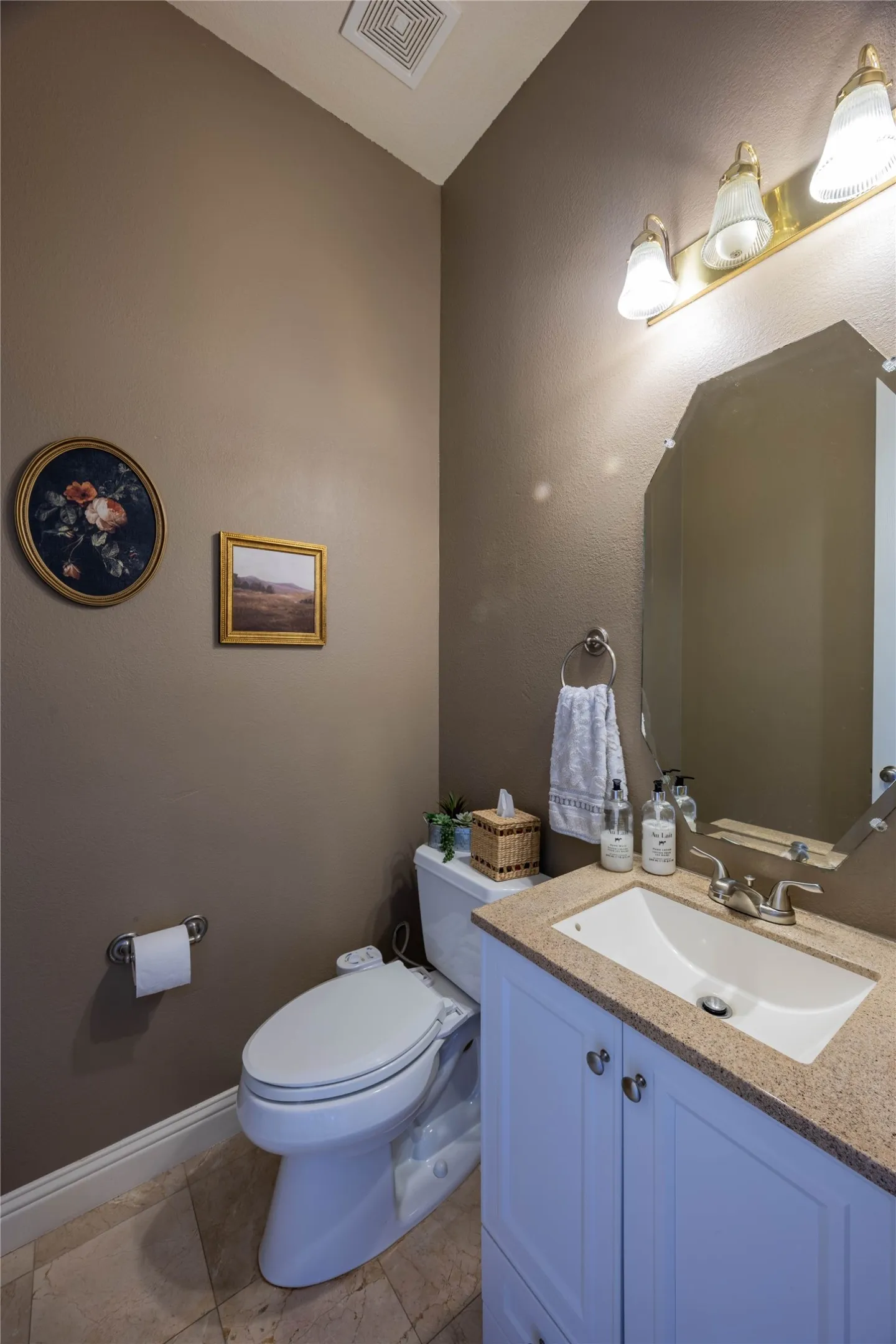 Single Family Residence For Sale in Collin County , 1218 Bridgeway Lane, Allen, Texas 75013, 4 Bedroom, 4 Bathroom, 2 Garage spaces, 4,159 Sqft, built in 2001, Price $718,000, mls#21366689, Real Estate Agent in Allen, Homes For Sale in Collin county, Homes For Sale in Allen, Realtor in Allen Texas, Real Estate Brokerage Independent Realty Texas, Luminita Cordes Realtor