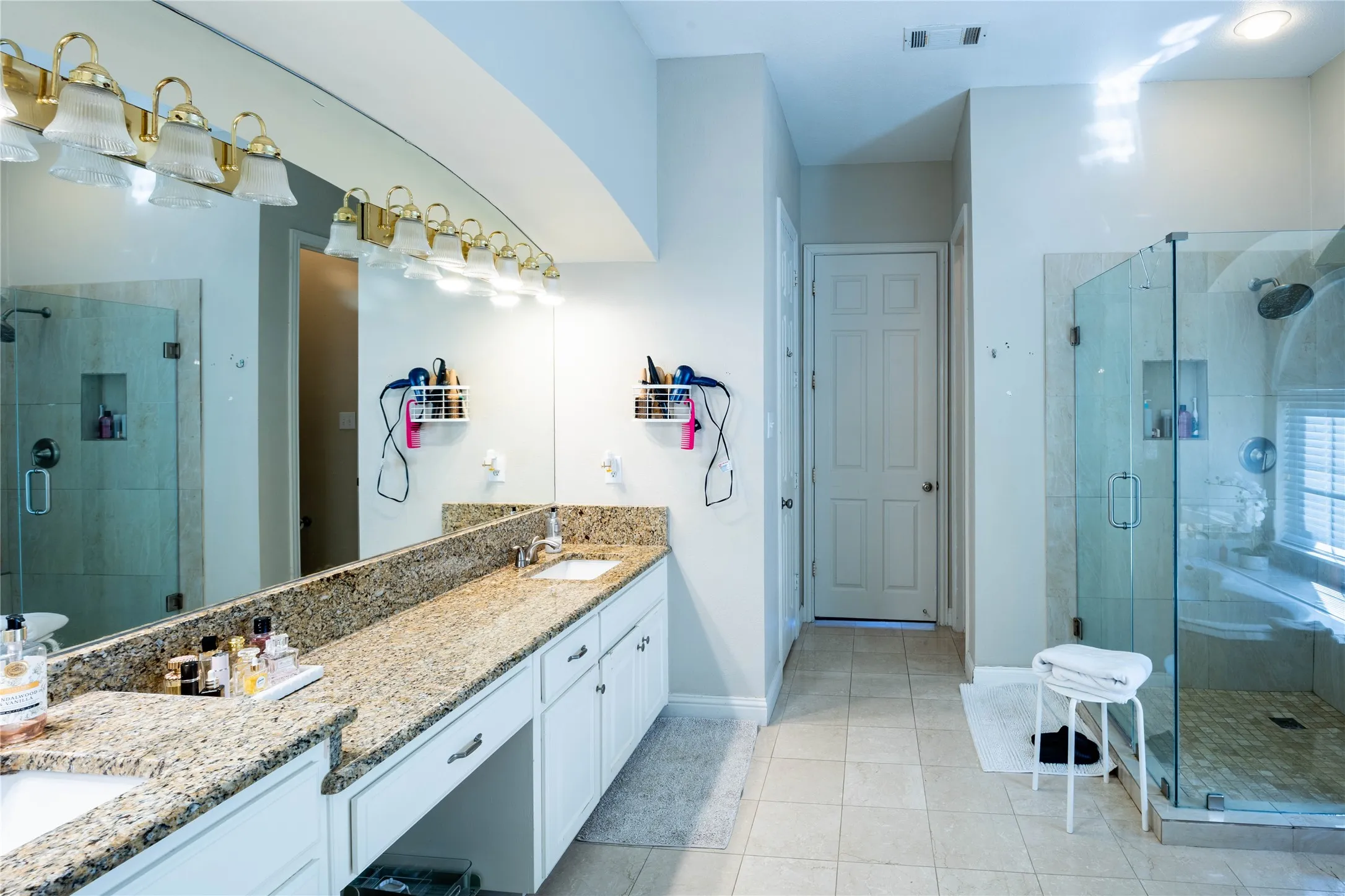 Single Family Residence For Sale in Collin County , 1218 Bridgeway Lane, Allen, Texas 75013, 4 Bedroom, 4 Bathroom, 2 Garage spaces, 4,159 Sqft, built in 2001, Price $718,000, mls#21366689, Real Estate Agent in Allen, Homes For Sale in Collin county, Homes For Sale in Allen, Realtor in Allen Texas, Real Estate Brokerage Independent Realty Texas, Luminita Cordes Realtor