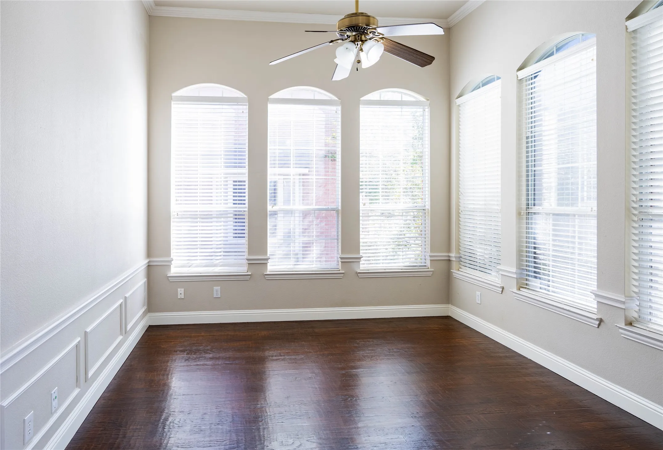 Single Family Residence For Sale in Collin County , 1218 Bridgeway Lane, Allen, Texas 75013, 4 Bedroom, 4 Bathroom, 2 Garage spaces, 4,159 Sqft, built in 2001, Price $718,000, mls#21366689, Real Estate Agent in Allen, Homes For Sale in Collin county, Homes For Sale in Allen, Realtor in Allen Texas, Real Estate Brokerage Independent Realty Texas, Luminita Cordes Realtor