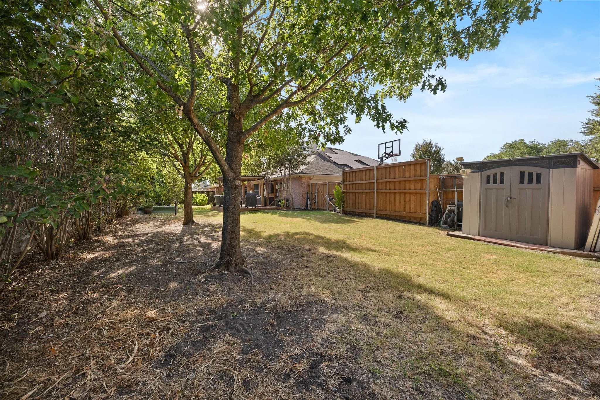Single Family Residence For Sale in Dallas County , 7005 Travelers Crossing, Rowlett, Texas 75089, 4 Bedroom, 2 Bathroom, 2 Garage spaces, 2,538 Sqft, built in 2003, mls#21366644, Real Estate Agent in Rowlett, Homes For Sale in Dallas county, Homes For Sale in Rowlett, Realtor in Rowlett Texas, Real Estate Brokerage Independent Realty Texas, Luminita Cordes Realtor