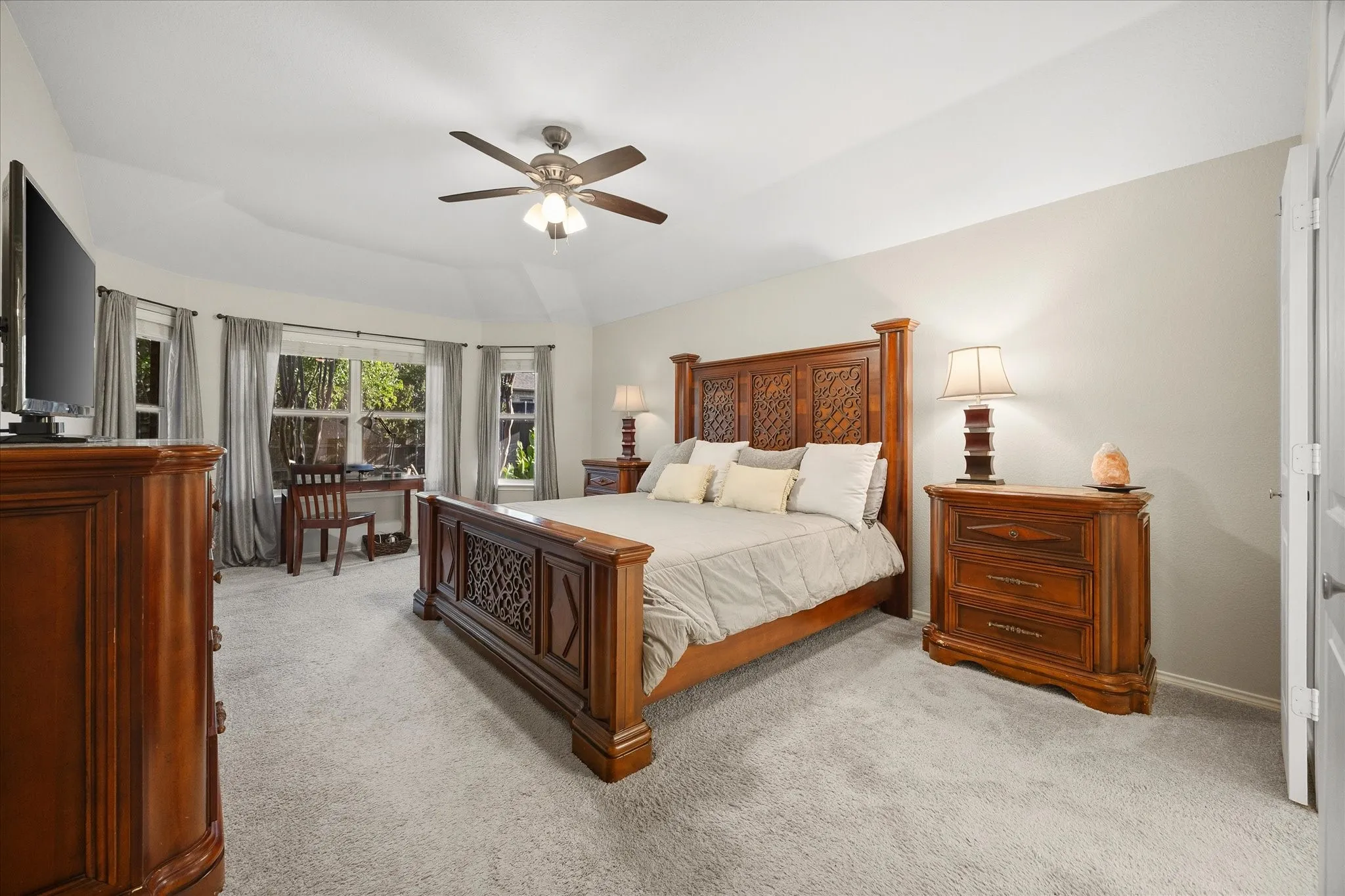 Single Family Residence For Sale in Dallas County , 7005 Travelers Crossing, Rowlett, Texas 75089, 4 Bedroom, 2 Bathroom, 2 Garage spaces, 2,538 Sqft, built in 2003, mls#21366644, Real Estate Agent in Rowlett, Homes For Sale in Dallas county, Homes For Sale in Rowlett, Realtor in Rowlett Texas, Real Estate Brokerage Independent Realty Texas, Luminita Cordes Realtor