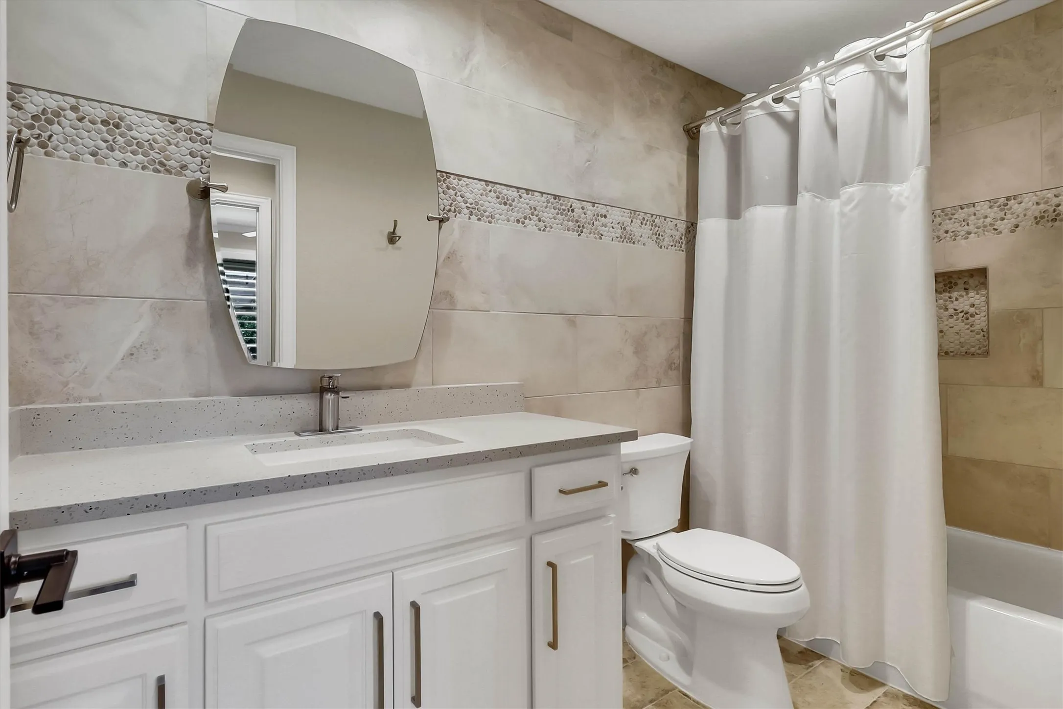 Single Family Residence For Sale in Collin County , 45 Secluded Pond Drive, Frisco, Texas 75034, 4 Bedroom, 3 Bathroom, 2 Garage spaces, 2,976 Sqft, built in 2006, mls#21366550, Real Estate Agent in Frisco, Homes For Sale in Collin county, Homes For Sale in Frisco, Realtor in Frisco Texas, Real Estate Brokerage Independent Realty Texas, Luminita Cordes Realtor