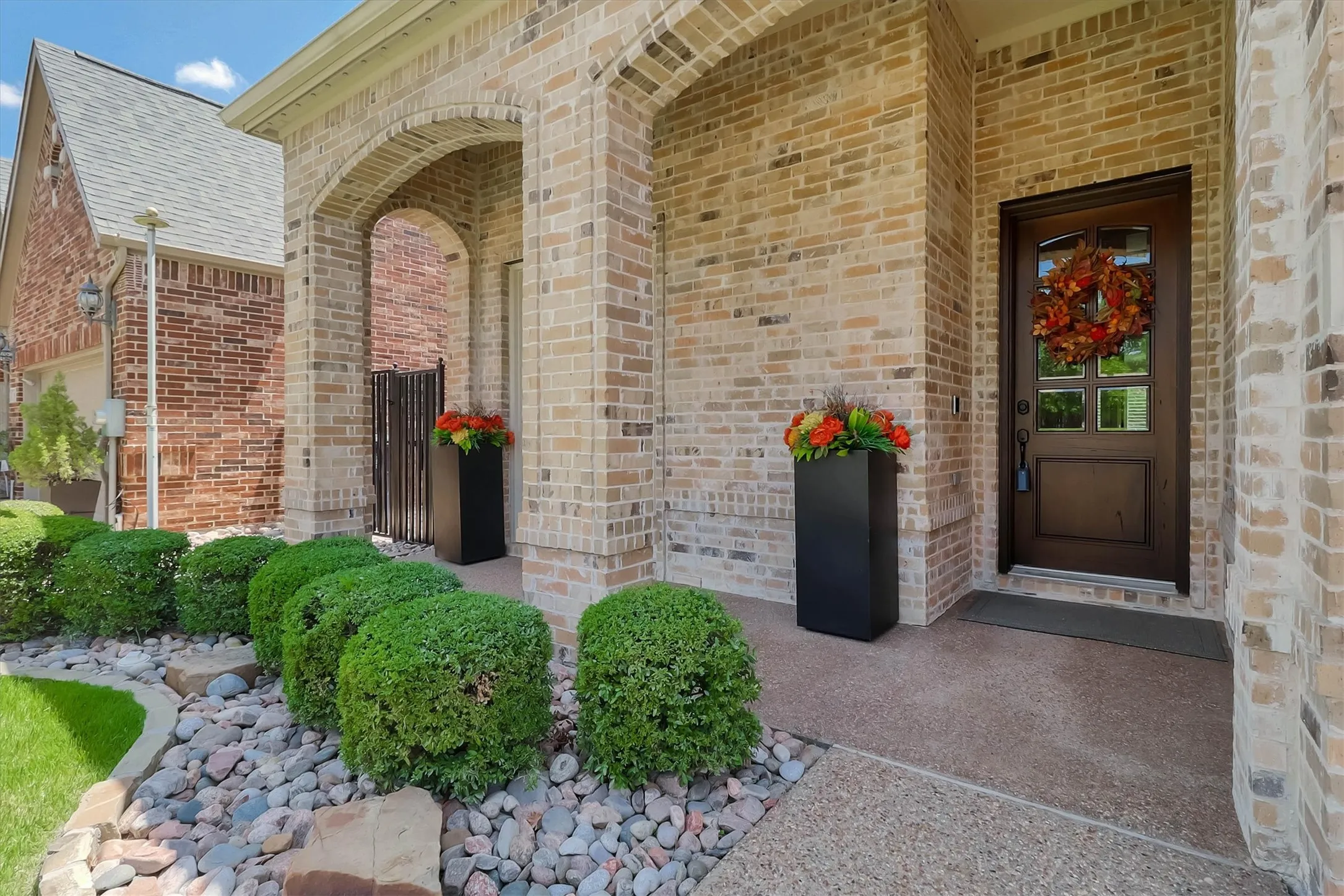 Single Family Residence For Sale in Collin County , 45 Secluded Pond Drive, Frisco, Texas 75034, 4 Bedroom, 3 Bathroom, 2 Garage spaces, 2,976 Sqft, built in 2006, mls#21366550, Real Estate Agent in Frisco, Homes For Sale in Collin county, Homes For Sale in Frisco, Realtor in Frisco Texas, Real Estate Brokerage Independent Realty Texas, Luminita Cordes Realtor