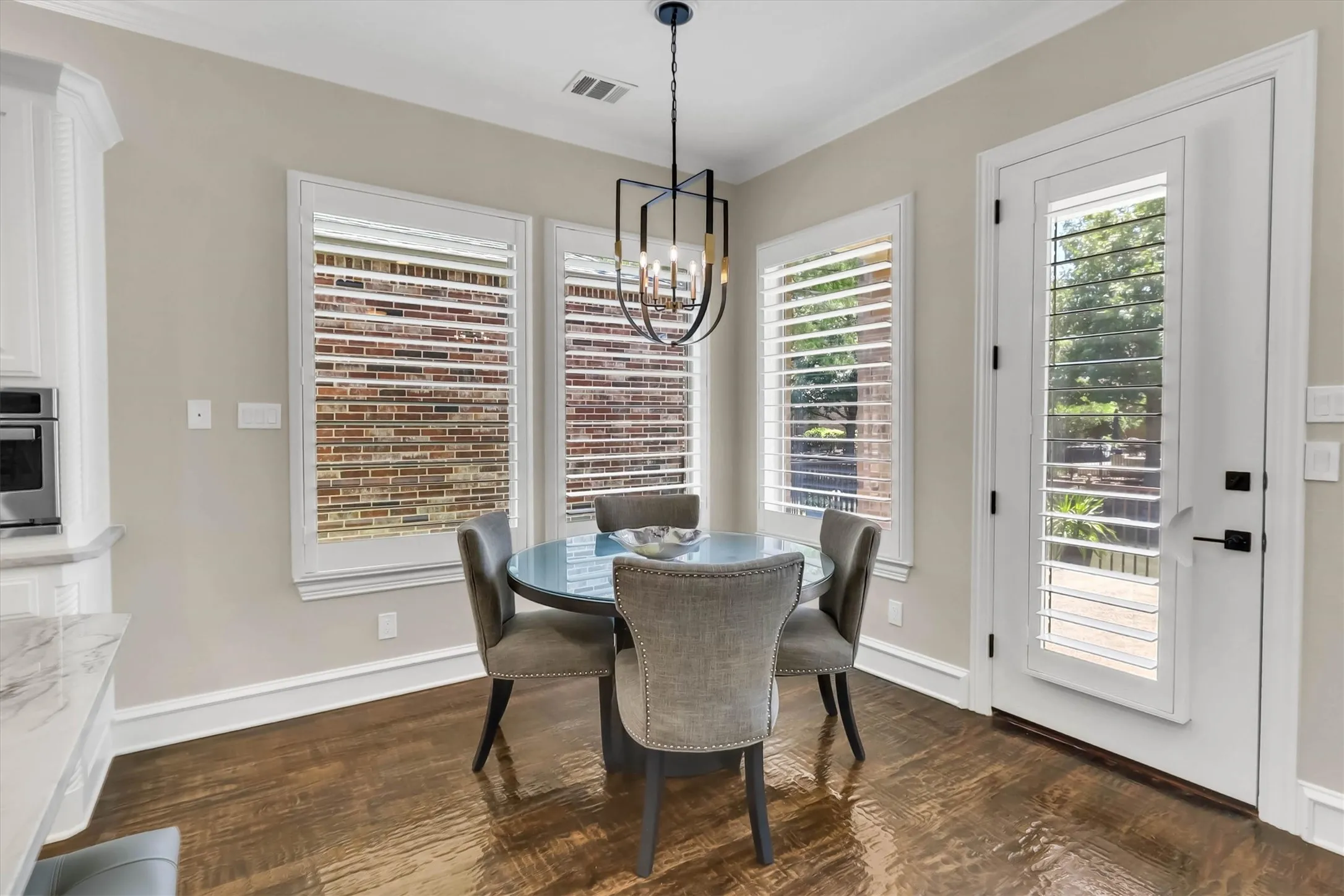 Single Family Residence For Sale in Collin County , 45 Secluded Pond Drive, Frisco, Texas 75034, 4 Bedroom, 3 Bathroom, 2 Garage spaces, 2,976 Sqft, built in 2006, mls#21366550, Real Estate Agent in Frisco, Homes For Sale in Collin county, Homes For Sale in Frisco, Realtor in Frisco Texas, Real Estate Brokerage Independent Realty Texas, Luminita Cordes Realtor