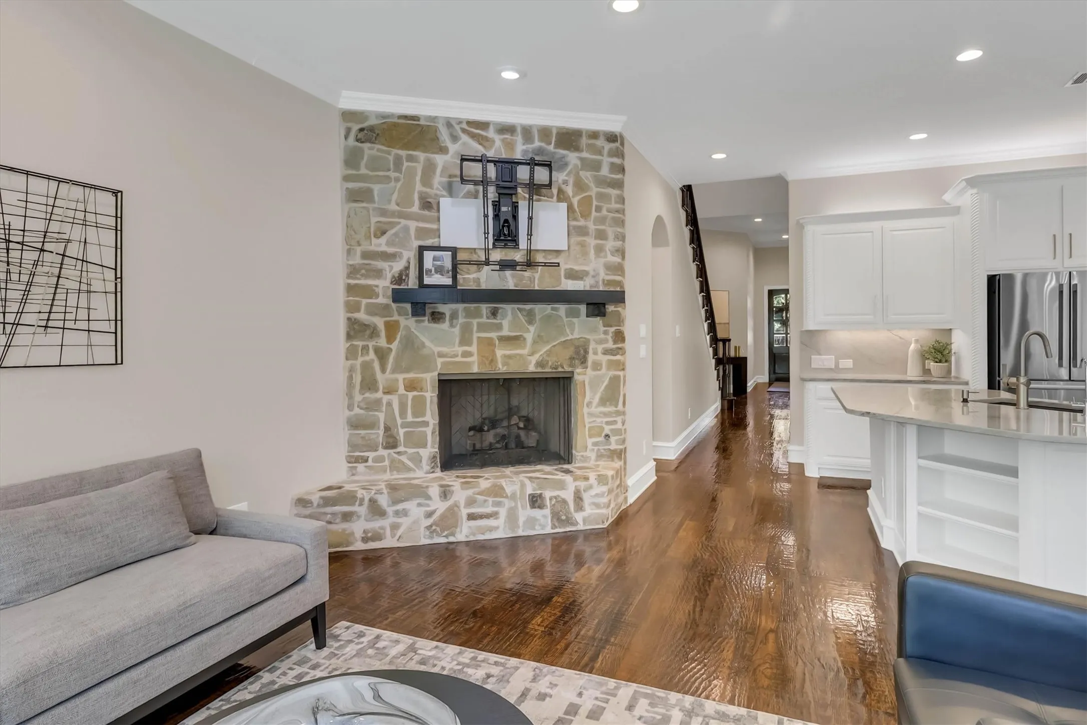 Single Family Residence For Sale in Collin County , 45 Secluded Pond Drive, Frisco, Texas 75034, 4 Bedroom, 3 Bathroom, 2 Garage spaces, 2,976 Sqft, built in 2006, mls#21366550, Real Estate Agent in Frisco, Homes For Sale in Collin county, Homes For Sale in Frisco, Realtor in Frisco Texas, Real Estate Brokerage Independent Realty Texas, Luminita Cordes Realtor