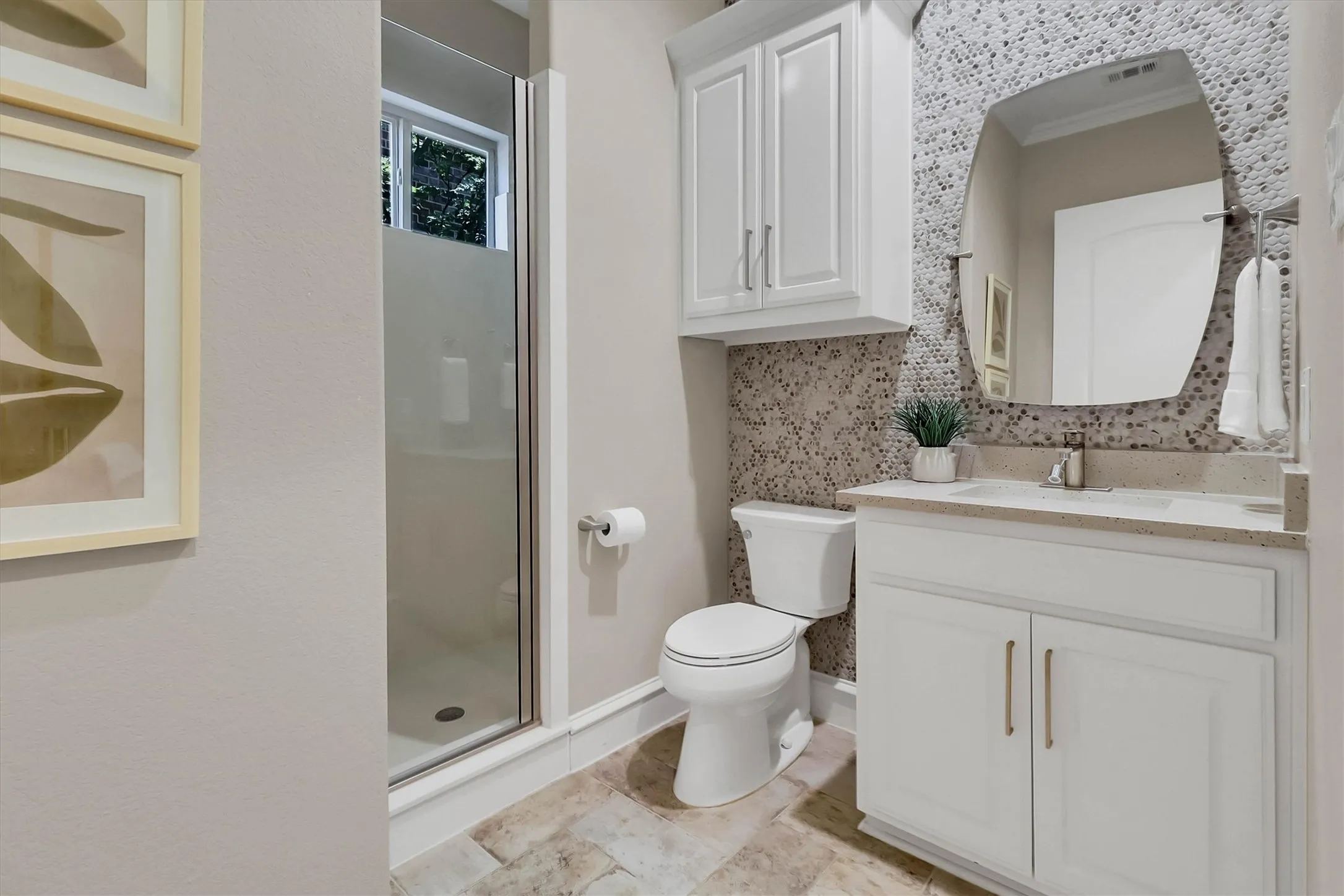 Guest Bath downstairs