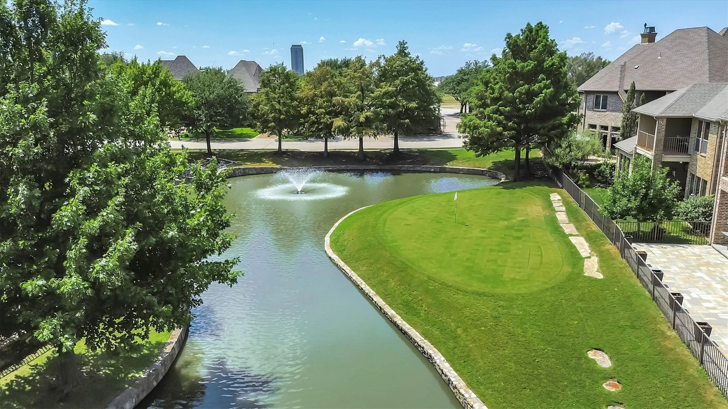 Single Family Residence For Sale in Collin County , 45 Secluded Pond Drive, Frisco, Texas 75034, 4 Bedroom, 3 Bathroom, 2 Garage spaces, 2,976 Sqft, built in 2006, mls#21366550, Real Estate Agent in Frisco, Homes For Sale in Collin county, Homes For Sale in Frisco, Realtor in Frisco Texas, Real Estate Brokerage Independent Realty Texas, Luminita Cordes Realtor
