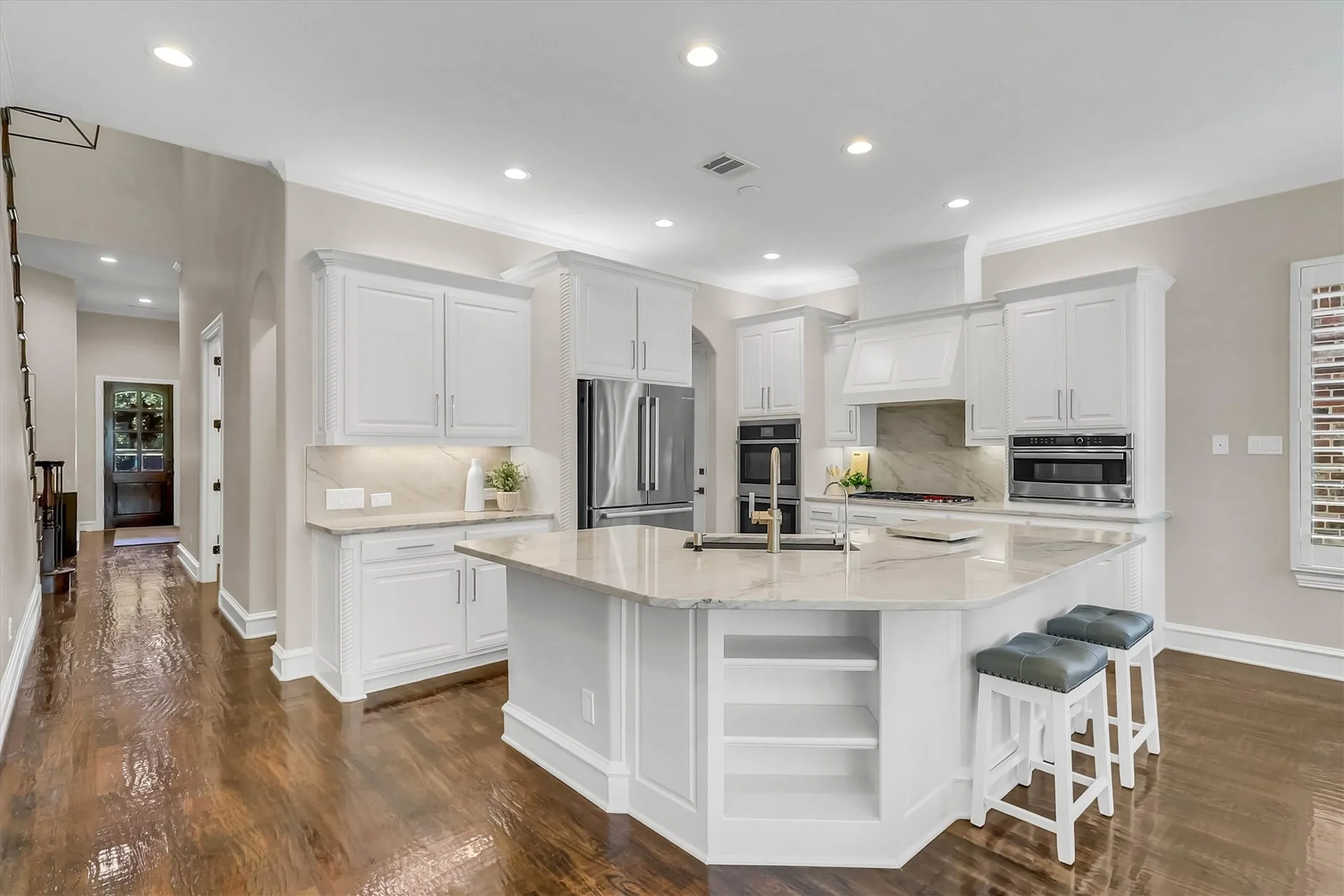 Single Family Residence For Sale in Collin County , 45 Secluded Pond Drive, Frisco, Texas 75034, 4 Bedroom, 3 Bathroom, 2 Garage spaces, 2,976 Sqft, built in 2006, mls#21366550, Real Estate Agent in Frisco, Homes For Sale in Collin county, Homes For Sale in Frisco, Realtor in Frisco Texas, Real Estate Brokerage Independent Realty Texas, Luminita Cordes Realtor