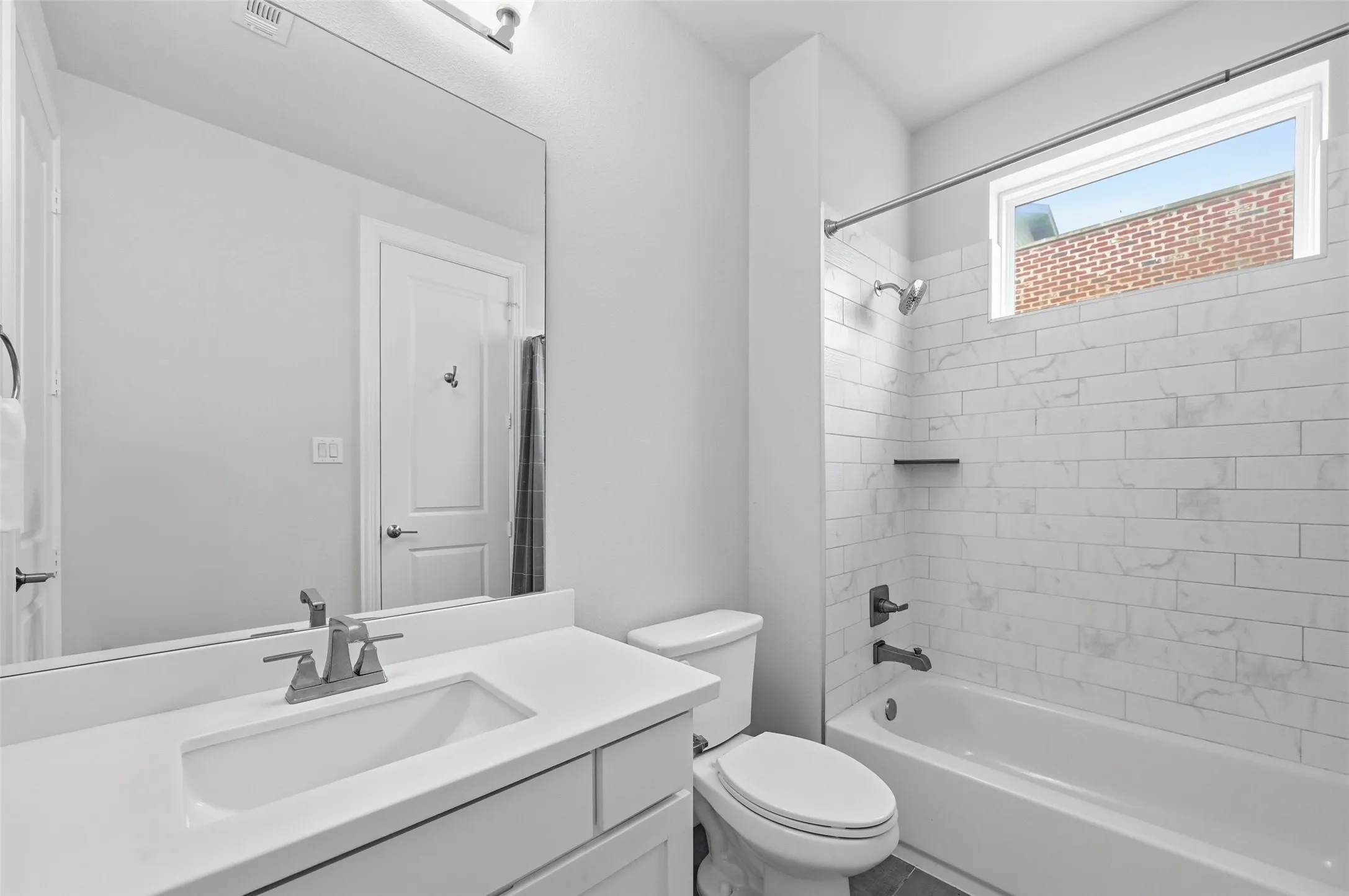 Condominium For Sale in Dallas County , 1900 Caddo Street 2, Dallas, Texas 75204, 2 Bedroom, 3 Bathroom, 2 Garage spaces, 1,450 Sqft, built in 2018, mls#21366588, Real Estate Agent in Dallas, Homes For Sale in Dallas county, Homes For Sale in Dallas, Realtor in Dallas Texas, Real Estate Brokerage Independent Realty Texas, Luminita Cordes Realtor