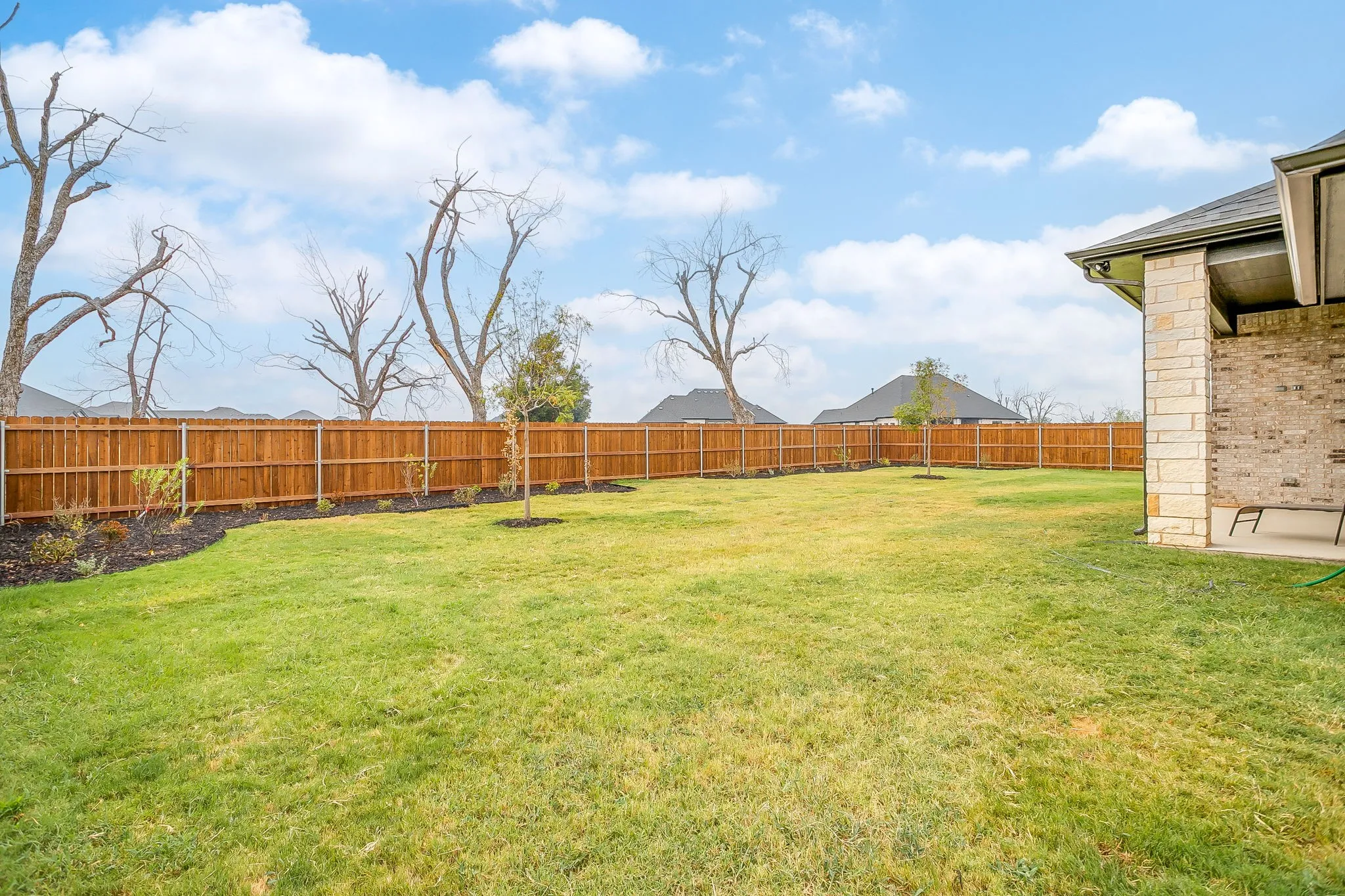 Single Family Residence For Sale in Hood County , 2172 Middlewood Circle, Granbury, Texas 76049, 5 Bedroom, 3 Bathroom, 3 Garage spaces, 2,728 Sqft, built in 2025, mls#21365712, Real Estate Agent in Granbury, Homes For Sale in Hood county, Homes For Sale in Granbury, Realtor in Granbury Texas, Real Estate Brokerage Independent Realty Texas, Luminita Cordes Realtor
