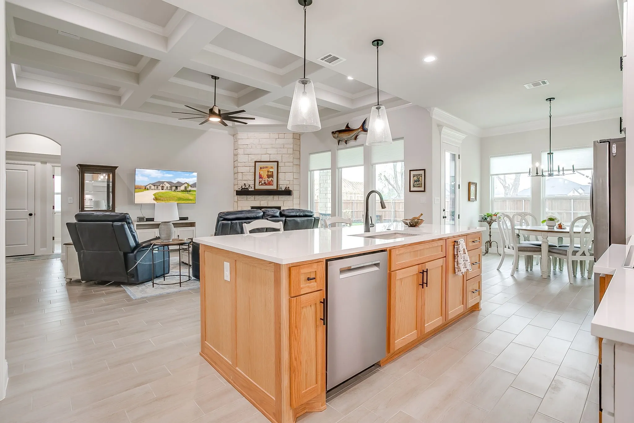 Single Family Residence For Sale in Hood County , 2172 Middlewood Circle, Granbury, Texas 76049, 5 Bedroom, 3 Bathroom, 3 Garage spaces, 2,728 Sqft, built in 2025, mls#21365712, Real Estate Agent in Granbury, Homes For Sale in Hood county, Homes For Sale in Granbury, Realtor in Granbury Texas, Real Estate Brokerage Independent Realty Texas, Luminita Cordes Realtor