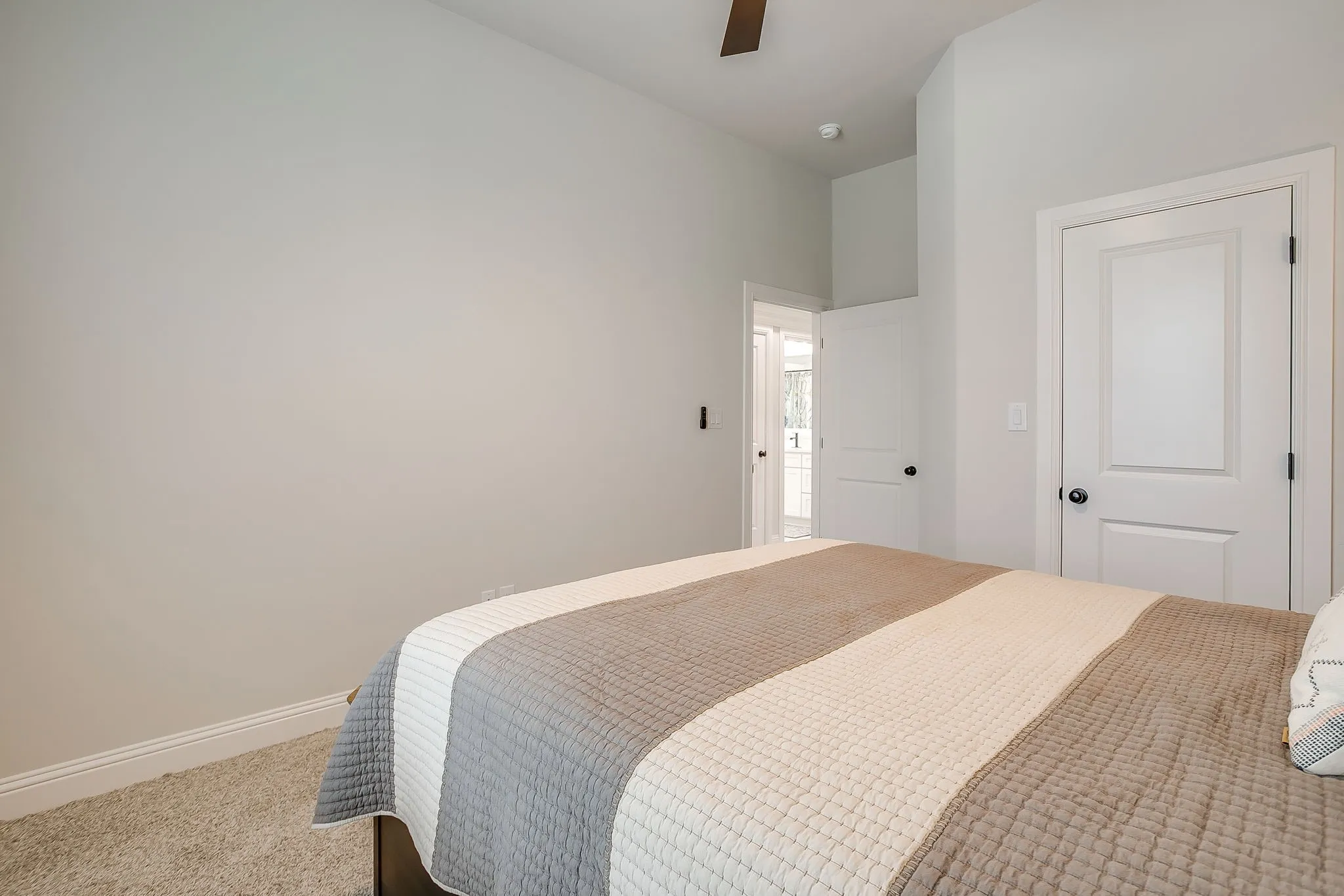Single Family Residence For Sale in Hood County , 2172 Middlewood Circle, Granbury, Texas 76049, 5 Bedroom, 3 Bathroom, 3 Garage spaces, 2,728 Sqft, built in 2025, mls#21365712, Real Estate Agent in Granbury, Homes For Sale in Hood county, Homes For Sale in Granbury, Realtor in Granbury Texas, Real Estate Brokerage Independent Realty Texas, Luminita Cordes Realtor
