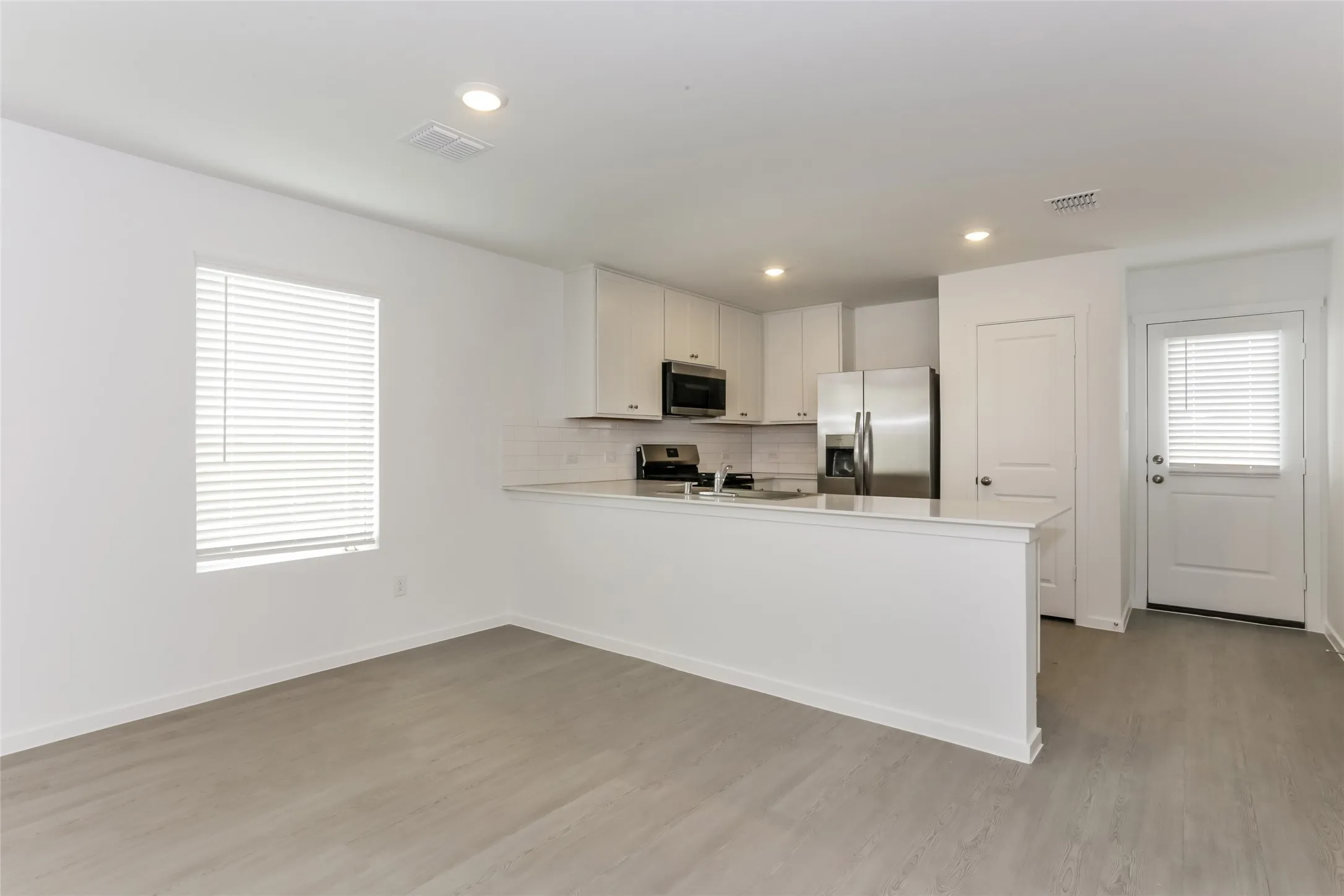 Single Family Residence For Rent in Tarrant County , 15200 Grappling Irons Lane, Haslet, Texas 76052, 3 Bedroom, 2 Bathroom, 2 Garage spaces, 1,461 Sqft, built in 2026, mls#21365895, Real Estate Agent in Haslet, Homes For Rent in Tarrant county, Homes For Rent in Haslet, Realtor in Haslet Texas, Real Estate Brokerage Independent Realty Texas, Luminita Cordes Realtor