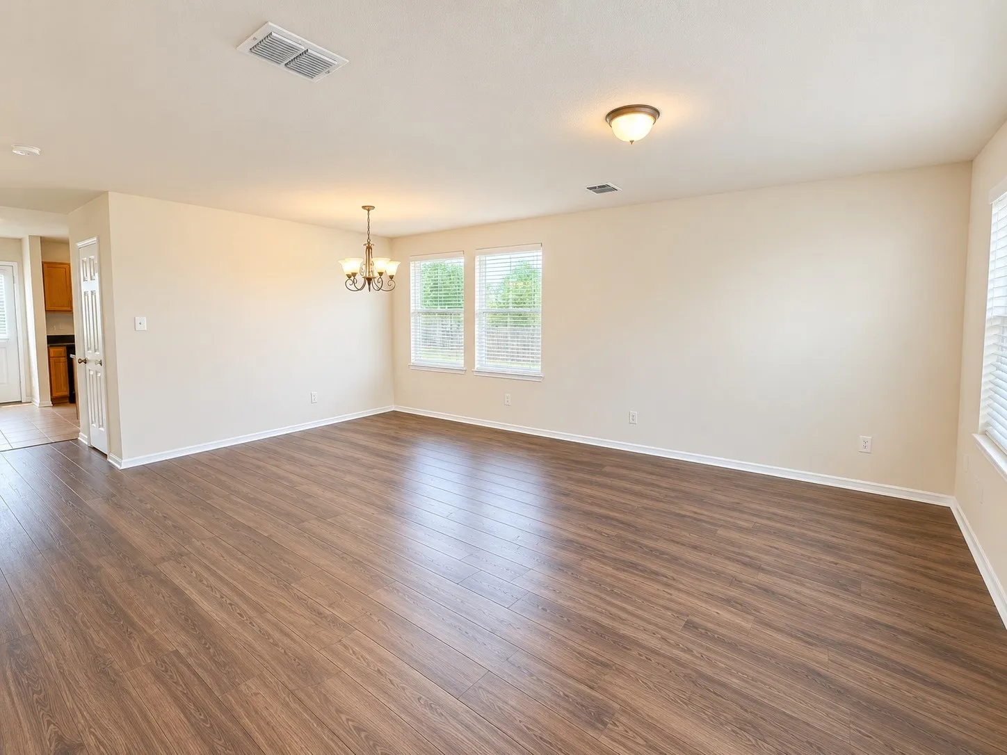 Single Family Residence For Sale in Tarrant County , 4029 Thoroughbred Trail, Fort Worth, Texas 76123, 3 Bedroom, 3 Bathroom, 2 Garage spaces, 2,301 Sqft, built in 2007, Price $279,999, mls#21366737, Real Estate Agent in Fort Worth, Homes For Sale in Tarrant county, Homes For Sale in Fort Worth, Realtor in Fort Worth Texas, Real Estate Brokerage Independent Realty Texas, Luminita Cordes Realtor