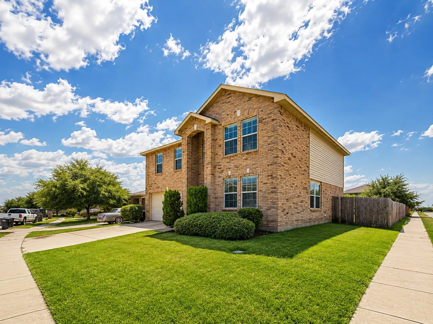 Single Family Residence For Sale in Tarrant County , 4029 Thoroughbred Trail, Fort Worth, Texas 76123, 3 Bedroom, 3 Bathroom, 2 Garage spaces, 2,301 Sqft, built in 2007, Price $279,999, mls#21366737, Real Estate Agent in Fort Worth, Homes For Sale in Tarrant county, Homes For Sale in Fort Worth, Realtor in Fort Worth Texas, Real Estate Brokerage Independent Realty Texas, Luminita Cordes Realtor