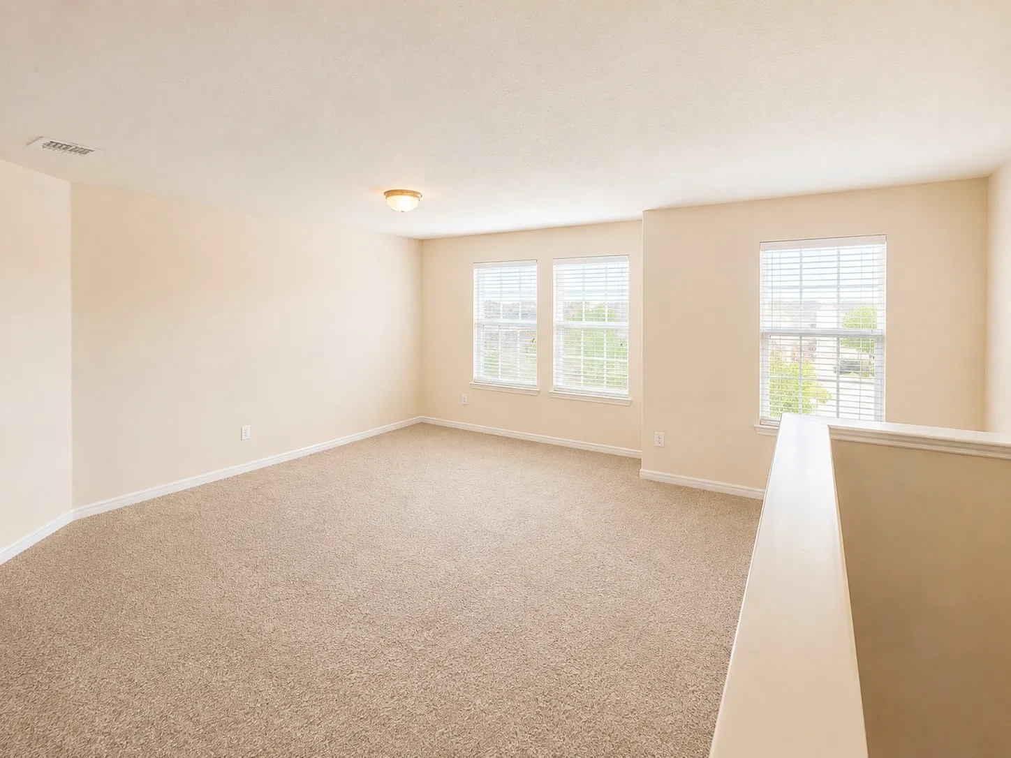 Single Family Residence For Sale in Tarrant County , 4029 Thoroughbred Trail, Fort Worth, Texas 76123, 3 Bedroom, 3 Bathroom, 2 Garage spaces, 2,301 Sqft, built in 2007, Price $279,999, mls#21366737, Real Estate Agent in Fort Worth, Homes For Sale in Tarrant county, Homes For Sale in Fort Worth, Realtor in Fort Worth Texas, Real Estate Brokerage Independent Realty Texas, Luminita Cordes Realtor