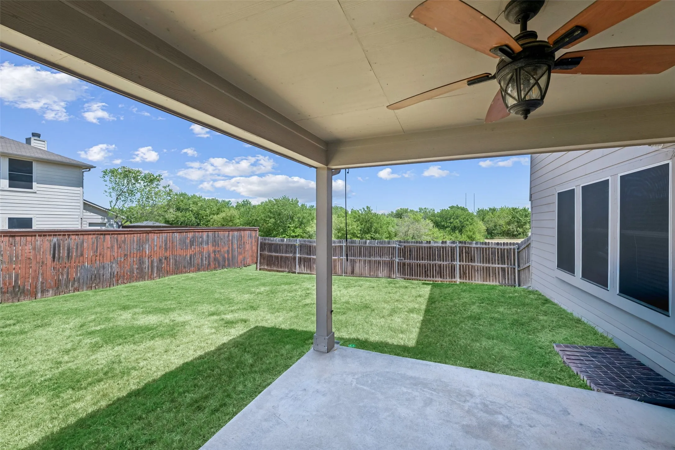 Single Family Residence For Sale in Tarrant County , 3725 Lazy River Ranch Road, Fort Worth, Texas 76262, 4 Bedroom, 3 Bathroom, 2 Garage spaces, 2,773 Sqft, built in 2005, mls#21365374, Real Estate Agent in Fort Worth, Homes For Sale in Tarrant county, Homes For Sale in Fort Worth, Realtor in Fort Worth Texas, Real Estate Brokerage Independent Realty Texas, Luminita Cordes Realtor