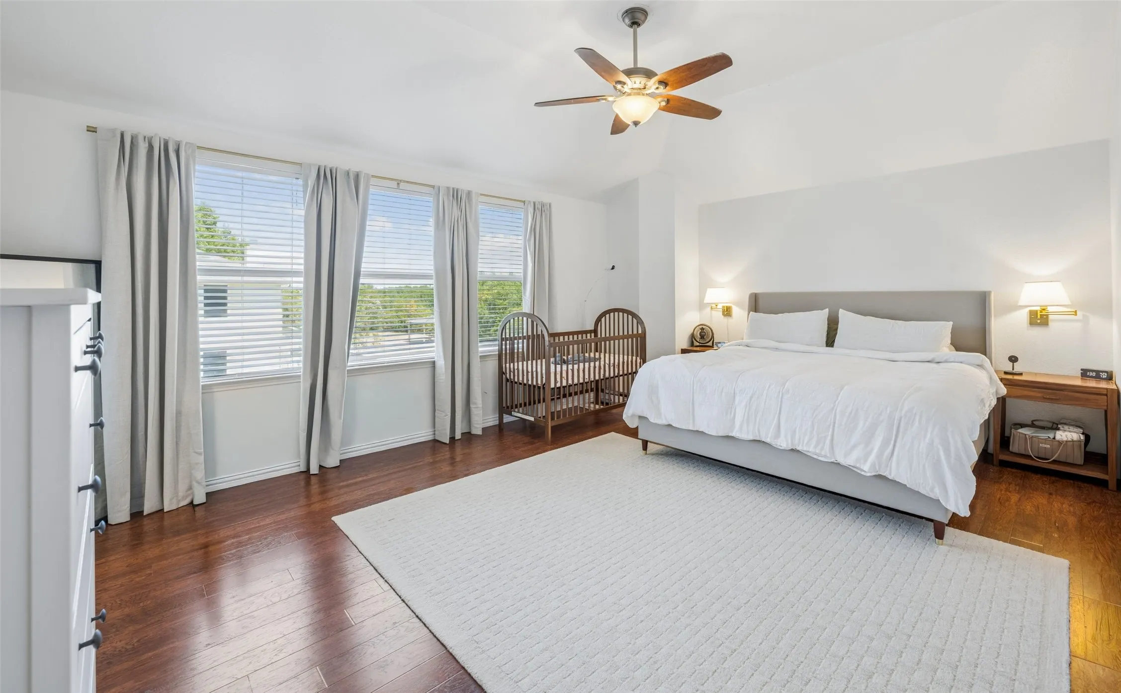 Single Family Residence For Sale in Tarrant County , 3725 Lazy River Ranch Road, Fort Worth, Texas 76262, 4 Bedroom, 3 Bathroom, 2 Garage spaces, 2,773 Sqft, built in 2005, mls#21365374, Real Estate Agent in Fort Worth, Homes For Sale in Tarrant county, Homes For Sale in Fort Worth, Realtor in Fort Worth Texas, Real Estate Brokerage Independent Realty Texas, Luminita Cordes Realtor