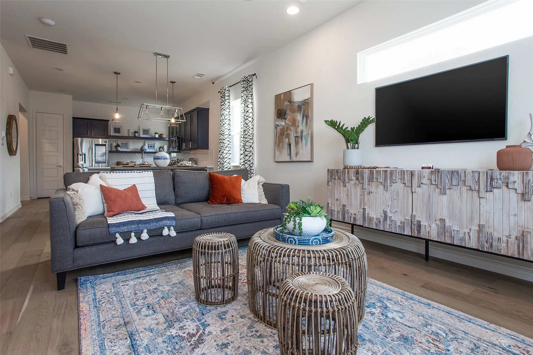 Townhouse For Rent in Tarrant County , 2803 Stanley Avenue, Fort Worth, Texas 76110, 3 Bedroom, 3 Bathroom, 2 Garage spaces, 1,906 Sqft, built in 2021, mls#21366741, Real Estate Agent in Fort Worth, Homes For Rent in Tarrant county, Homes For Rent in Fort Worth, Realtor in Fort Worth Texas, Real Estate Brokerage Independent Realty Texas, Luminita Cordes Realtor