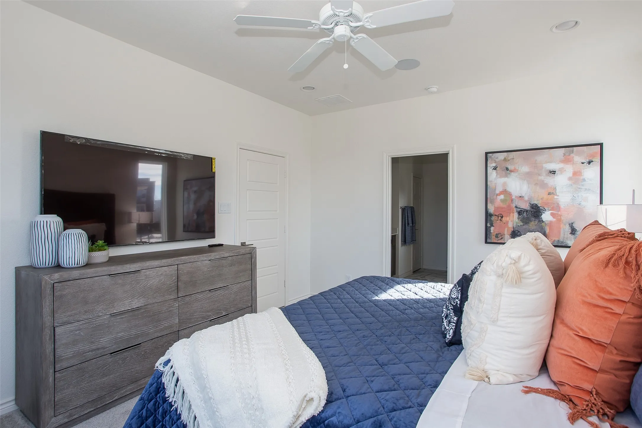 Townhouse For Rent in Tarrant County , 2803 Stanley Avenue, Fort Worth, Texas 76110, 3 Bedroom, 3 Bathroom, 2 Garage spaces, 1,906 Sqft, built in 2021, mls#21366741, Real Estate Agent in Fort Worth, Homes For Rent in Tarrant county, Homes For Rent in Fort Worth, Realtor in Fort Worth Texas, Real Estate Brokerage Independent Realty Texas, Luminita Cordes Realtor