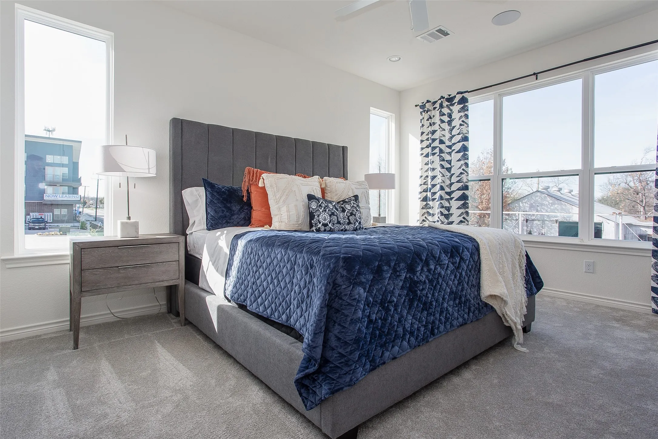 Townhouse For Rent in Tarrant County , 2803 Stanley Avenue, Fort Worth, Texas 76110, 3 Bedroom, 3 Bathroom, 2 Garage spaces, 1,906 Sqft, built in 2021, mls#21366741, Real Estate Agent in Fort Worth, Homes For Rent in Tarrant county, Homes For Rent in Fort Worth, Realtor in Fort Worth Texas, Real Estate Brokerage Independent Realty Texas, Luminita Cordes Realtor