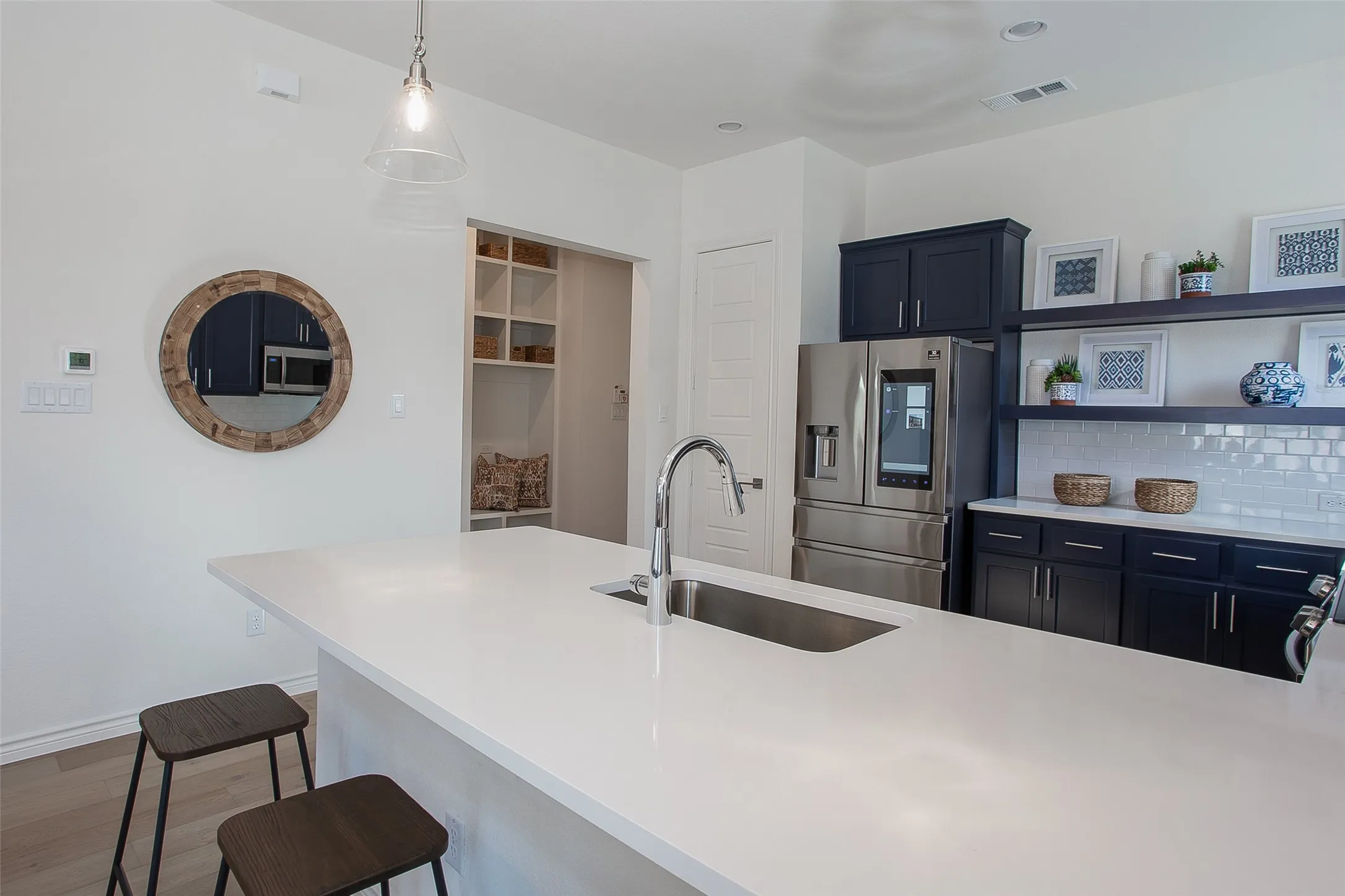Townhouse For Rent in Tarrant County , 2803 Stanley Avenue, Fort Worth, Texas 76110, 3 Bedroom, 3 Bathroom, 2 Garage spaces, 1,906 Sqft, built in 2021, mls#21366741, Real Estate Agent in Fort Worth, Homes For Rent in Tarrant county, Homes For Rent in Fort Worth, Realtor in Fort Worth Texas, Real Estate Brokerage Independent Realty Texas, Luminita Cordes Realtor