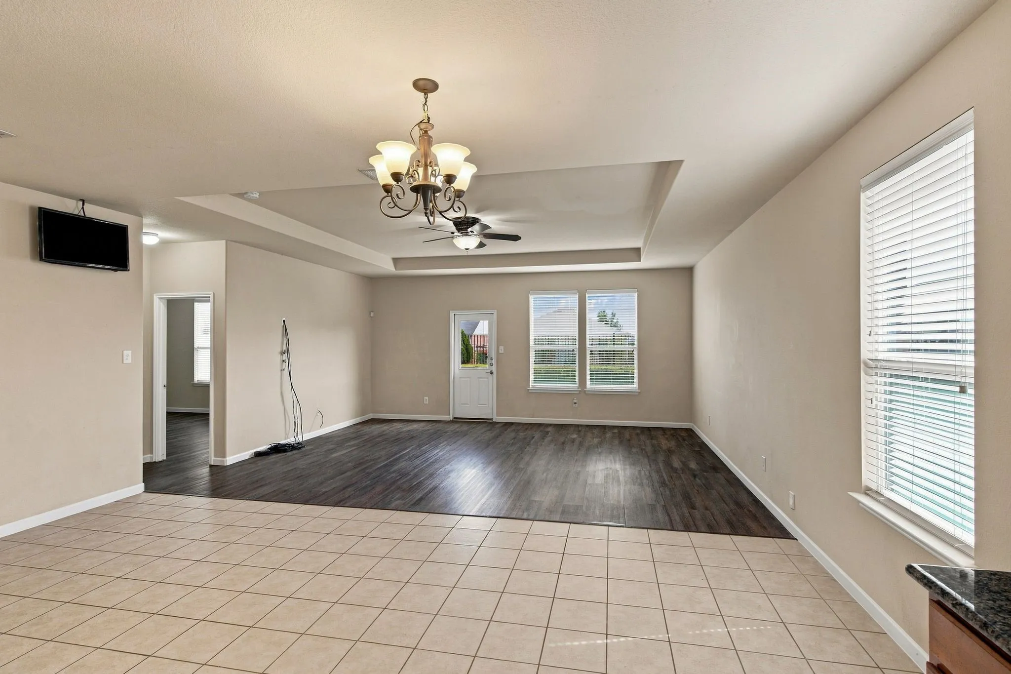 Single Family Residence For Sale in Tarrant County , 2332 Angoni Way, Fort Worth, Texas 76131, 4 Bedroom, 2 Bathroom, 2 Garage spaces, 2,136 Sqft, built in 2012, mls#21366749, Real Estate Agent in Fort Worth, Homes For Sale in Tarrant county, Homes For Sale in Fort Worth, Realtor in Fort Worth Texas, Real Estate Brokerage Independent Realty Texas, Luminita Cordes Realtor