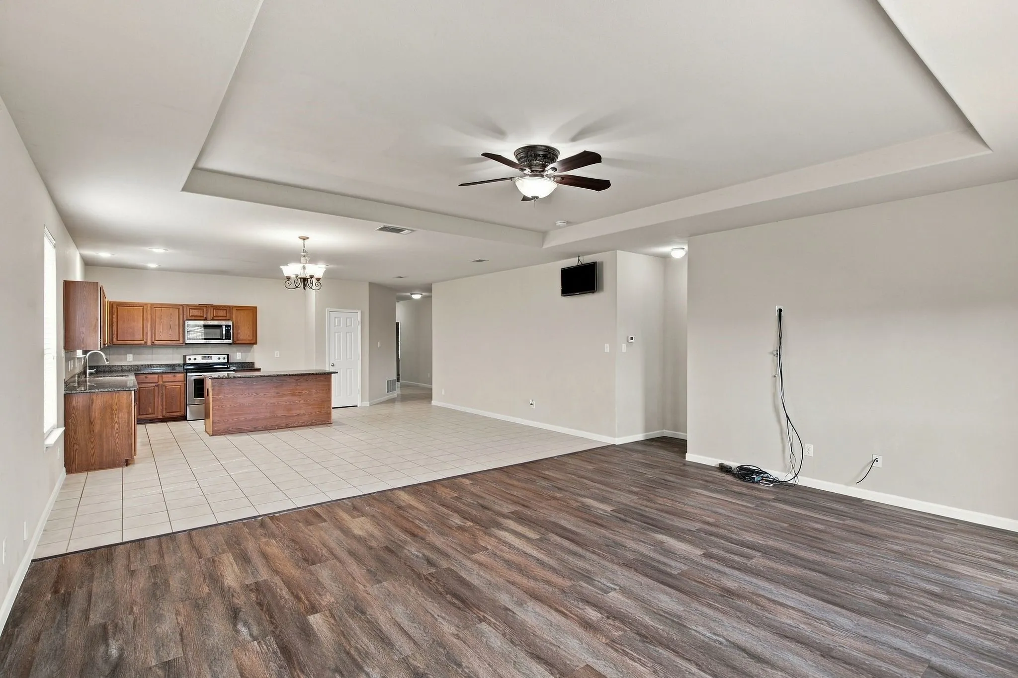 Single Family Residence For Sale in Tarrant County , 2332 Angoni Way, Fort Worth, Texas 76131, 4 Bedroom, 2 Bathroom, 2 Garage spaces, 2,136 Sqft, built in 2012, mls#21366749, Real Estate Agent in Fort Worth, Homes For Sale in Tarrant county, Homes For Sale in Fort Worth, Realtor in Fort Worth Texas, Real Estate Brokerage Independent Realty Texas, Luminita Cordes Realtor