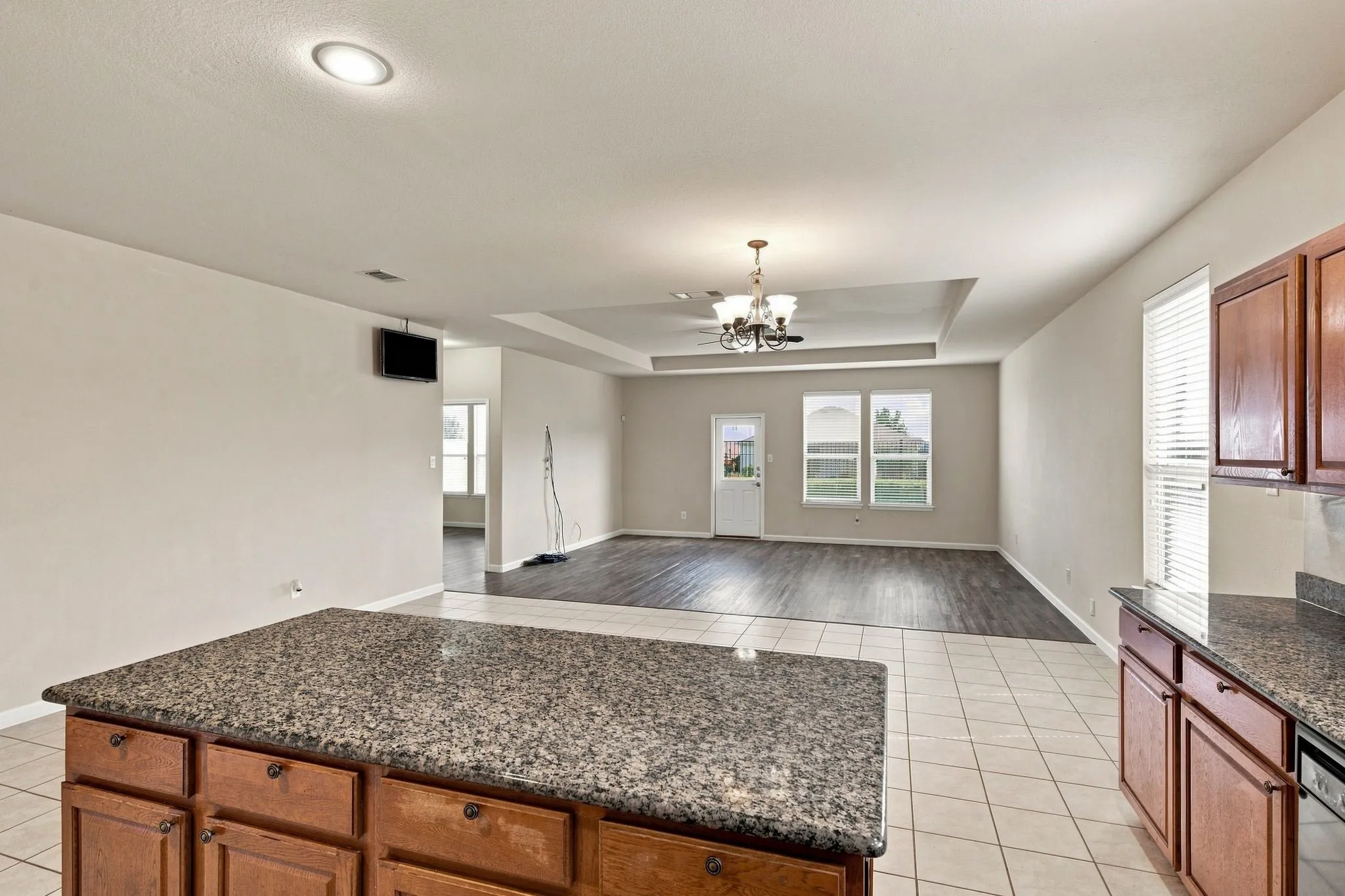 Single Family Residence For Sale in Tarrant County , 2332 Angoni Way, Fort Worth, Texas 76131, 4 Bedroom, 2 Bathroom, 2 Garage spaces, 2,136 Sqft, built in 2012, mls#21366749, Real Estate Agent in Fort Worth, Homes For Sale in Tarrant county, Homes For Sale in Fort Worth, Realtor in Fort Worth Texas, Real Estate Brokerage Independent Realty Texas, Luminita Cordes Realtor