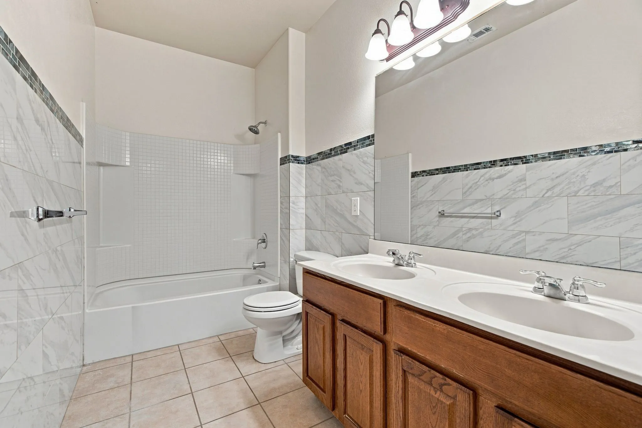 Single Family Residence For Sale in Tarrant County , 2332 Angoni Way, Fort Worth, Texas 76131, 4 Bedroom, 2 Bathroom, 2 Garage spaces, 2,136 Sqft, built in 2012, mls#21366749, Real Estate Agent in Fort Worth, Homes For Sale in Tarrant county, Homes For Sale in Fort Worth, Realtor in Fort Worth Texas, Real Estate Brokerage Independent Realty Texas, Luminita Cordes Realtor