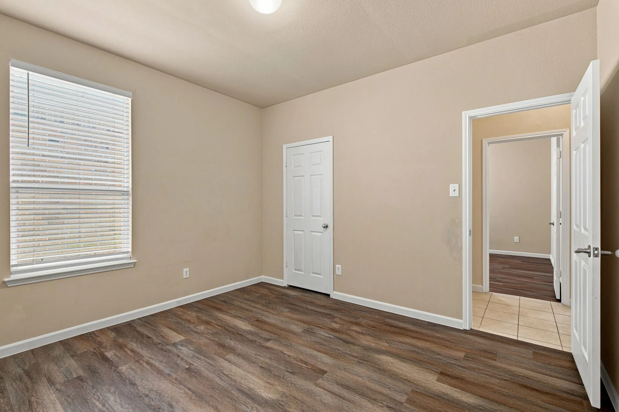 Single Family Residence For Sale in Tarrant County , 2332 Angoni Way, Fort Worth, Texas 76131, 4 Bedroom, 2 Bathroom, 2 Garage spaces, 2,136 Sqft, built in 2012, mls#21366749, Real Estate Agent in Fort Worth, Homes For Sale in Tarrant county, Homes For Sale in Fort Worth, Realtor in Fort Worth Texas, Real Estate Brokerage Independent Realty Texas, Luminita Cordes Realtor