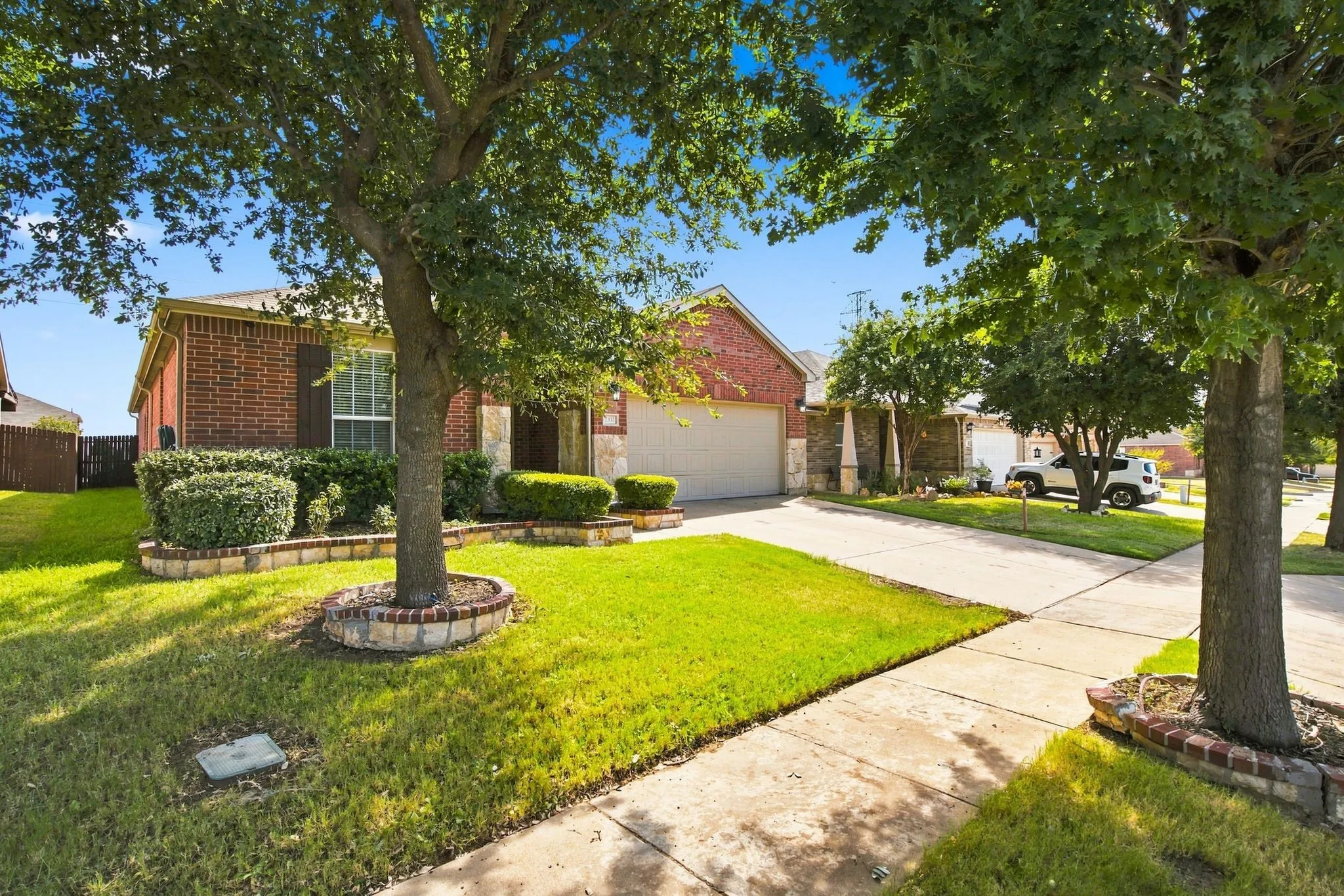 Single Family Residence For Sale in Tarrant County , 2332 Angoni Way, Fort Worth, Texas 76131, 4 Bedroom, 2 Bathroom, 2 Garage spaces, 2,136 Sqft, built in 2012, mls#21366749, Real Estate Agent in Fort Worth, Homes For Sale in Tarrant county, Homes For Sale in Fort Worth, Realtor in Fort Worth Texas, Real Estate Brokerage Independent Realty Texas, Luminita Cordes Realtor
