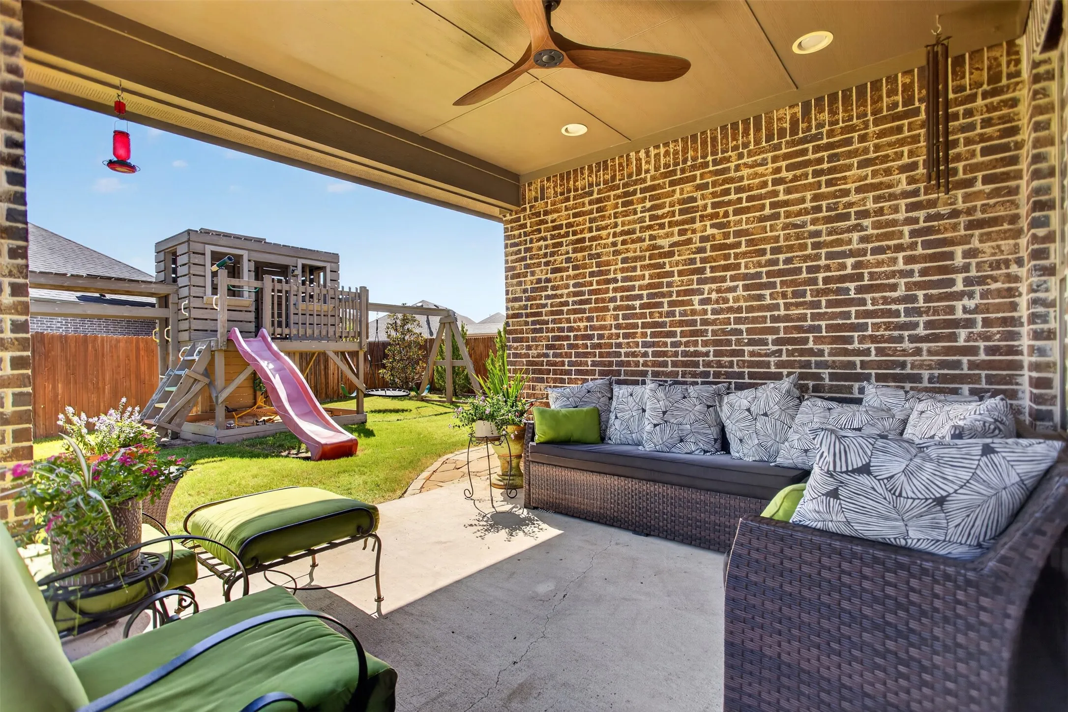 Single Family Residence For Sale in Kaufman County , 1516 Tavistock Road, Forney, Texas 75126, 4 Bedroom, 4 Bathroom, 3 Garage spaces, 3,223 Sqft, built in 2017, mls#21366453, Real Estate Agent in Forney, Homes For Sale in Kaufman county, Homes For Sale in Forney, Realtor in Forney Texas, Real Estate Brokerage Independent Realty Texas, Luminita Cordes Realtor