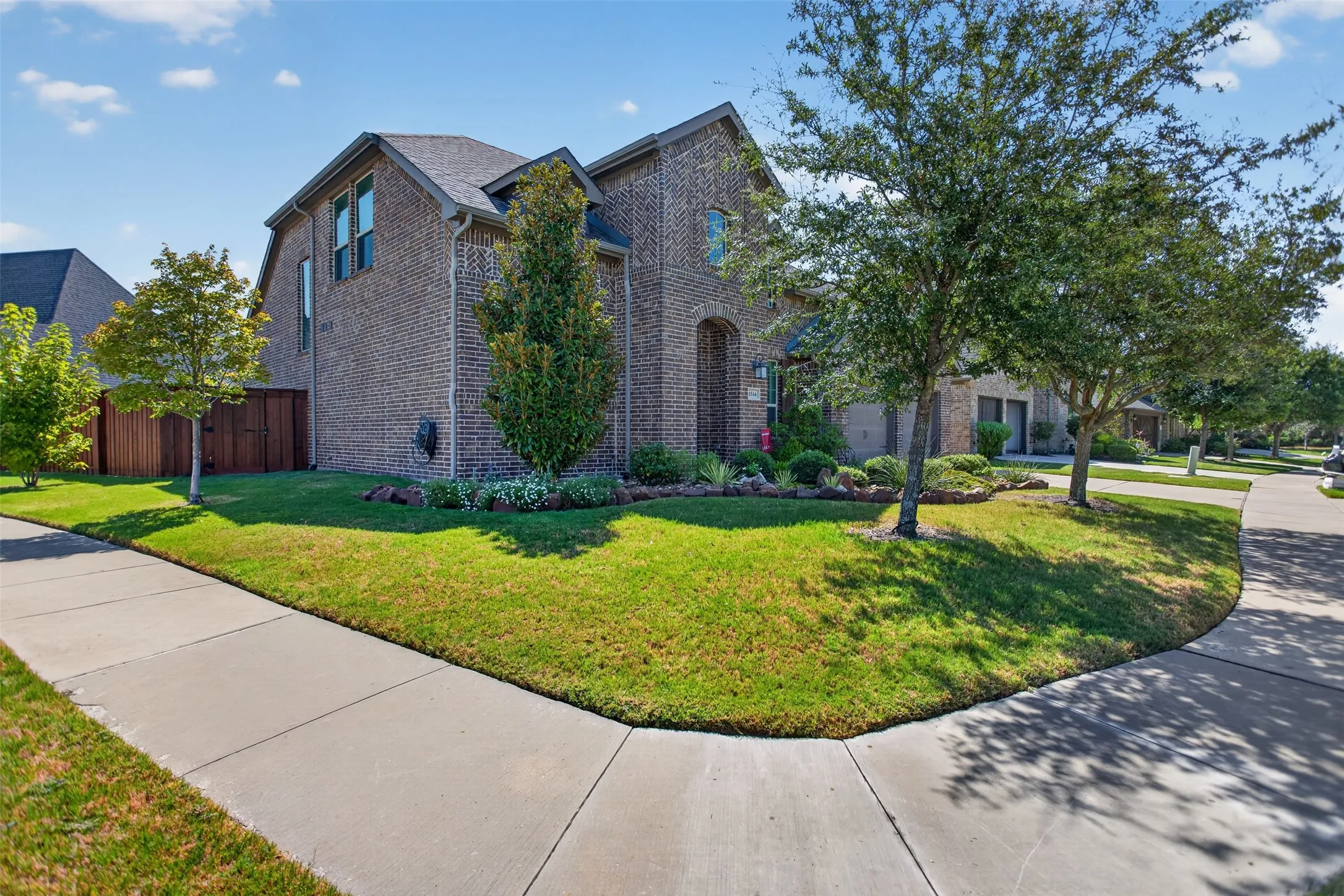 Single Family Residence For Sale in Kaufman County , 1516 Tavistock Road, Forney, Texas 75126, 4 Bedroom, 4 Bathroom, 3 Garage spaces, 3,223 Sqft, built in 2017, mls#21366453, Real Estate Agent in Forney, Homes For Sale in Kaufman county, Homes For Sale in Forney, Realtor in Forney Texas, Real Estate Brokerage Independent Realty Texas, Luminita Cordes Realtor